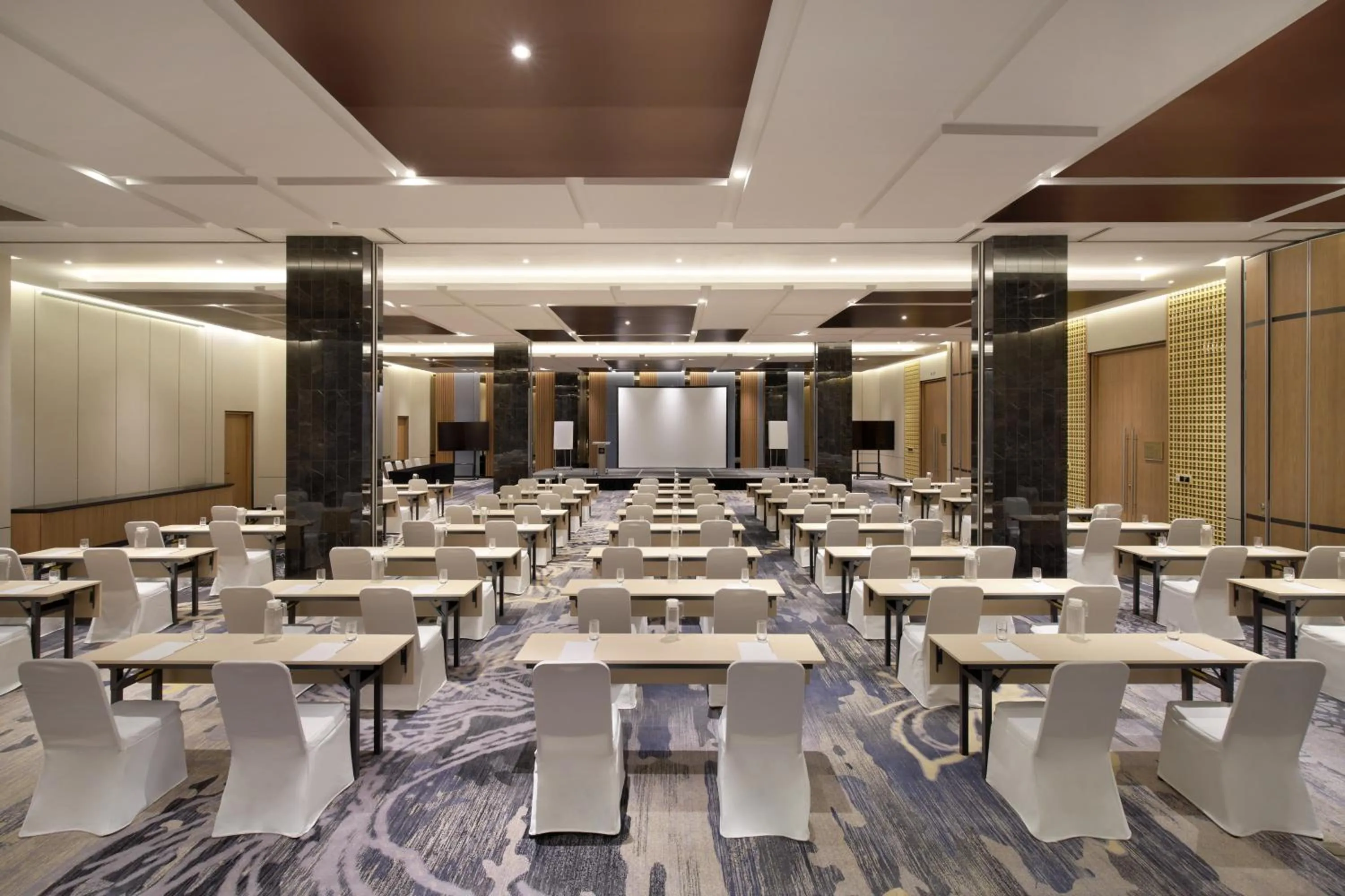 Meeting/conference room in Grand Mercure Batam Centre