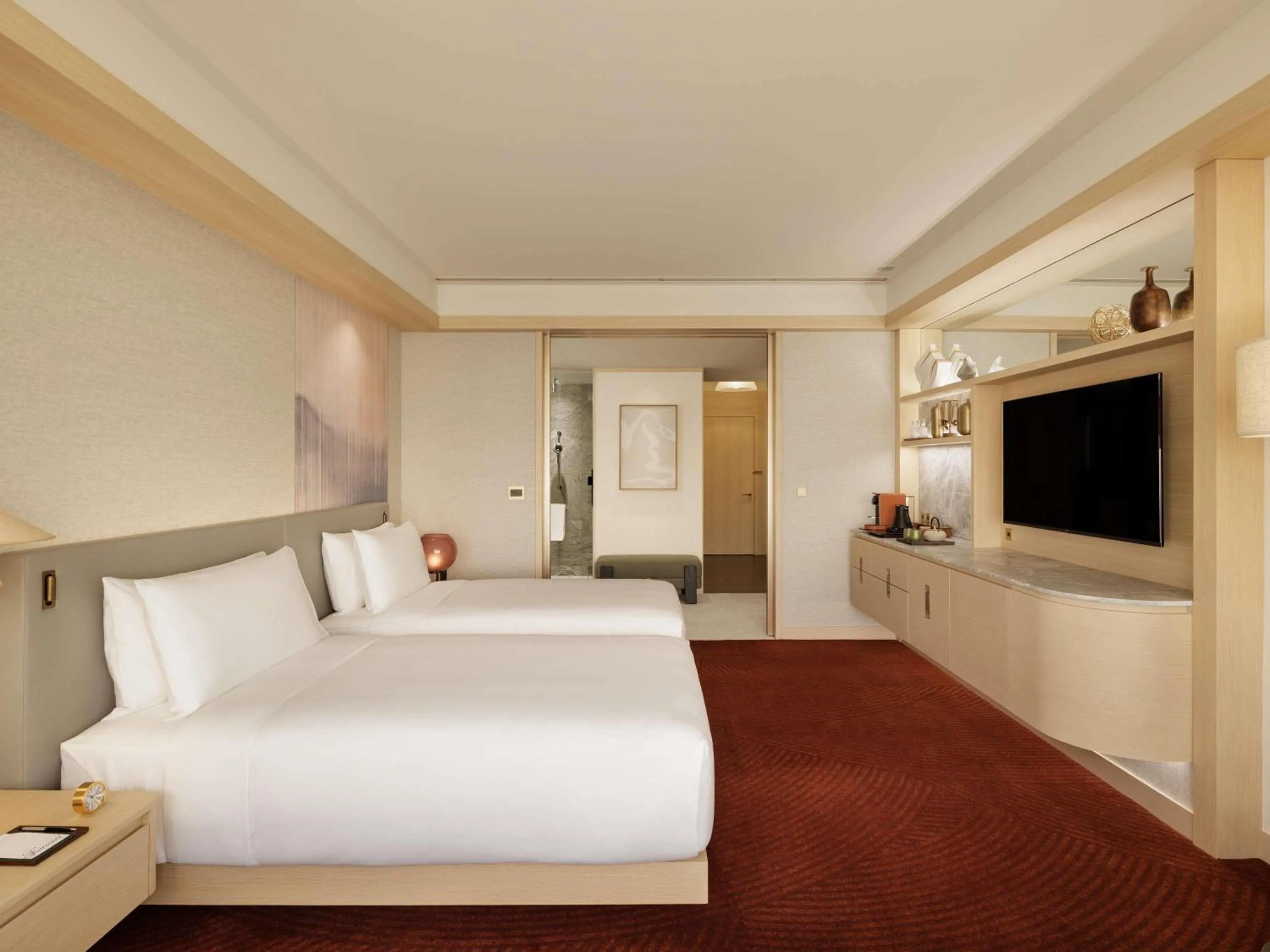 Bedroom, Bed in Fairmont Tokyo