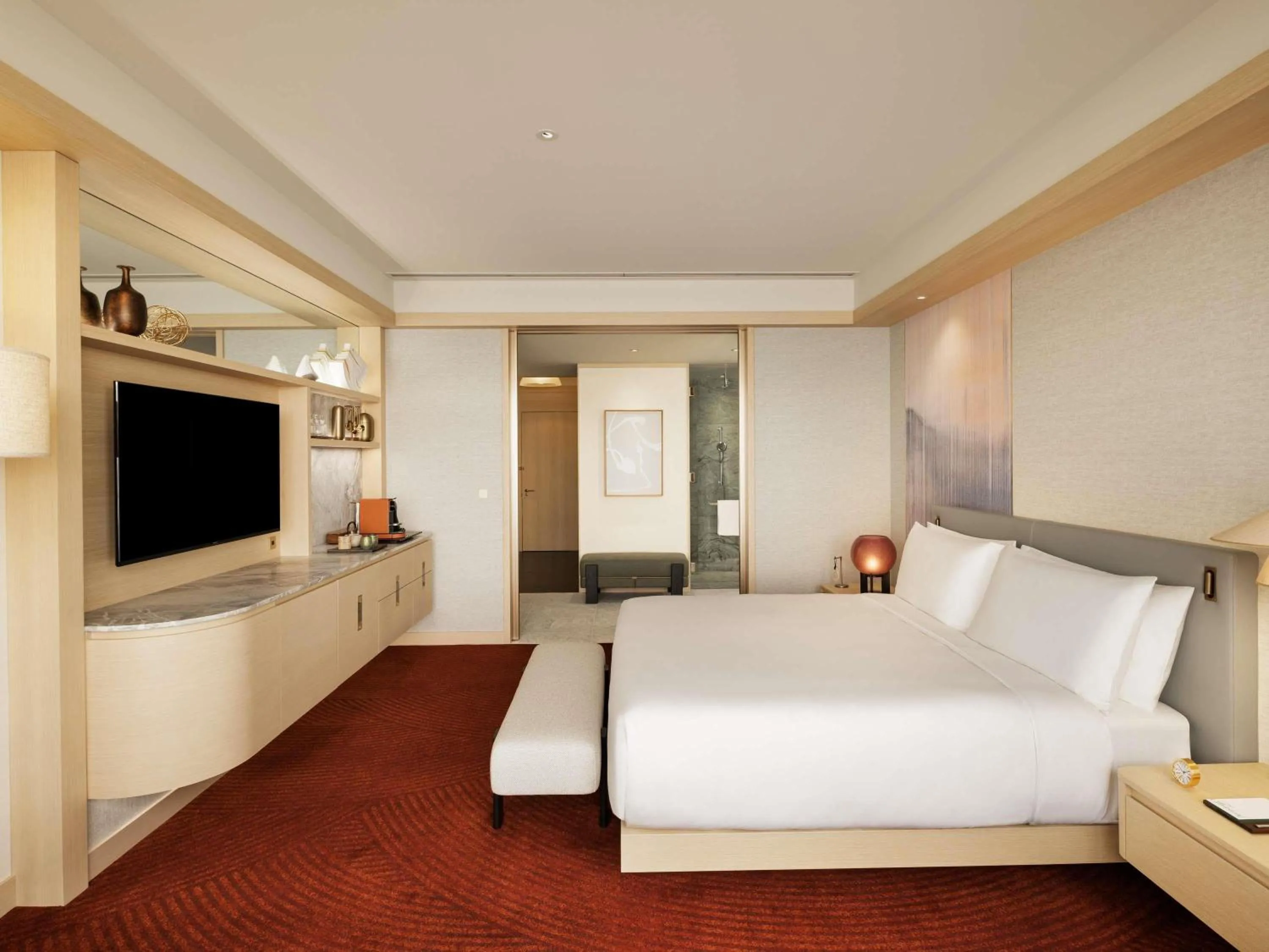 Bedroom, Bed in Fairmont Tokyo