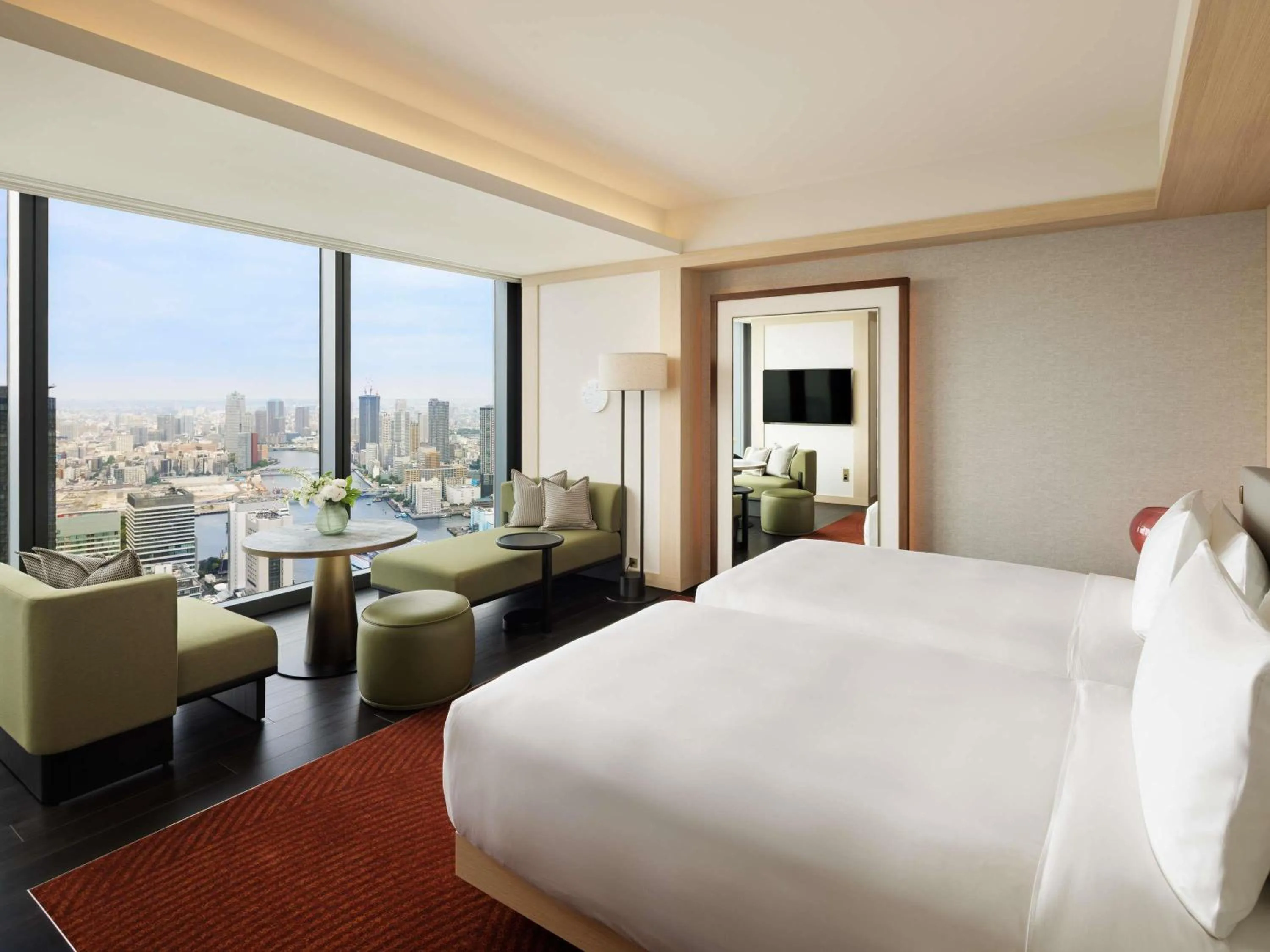 Bedroom, Bed in Fairmont Tokyo