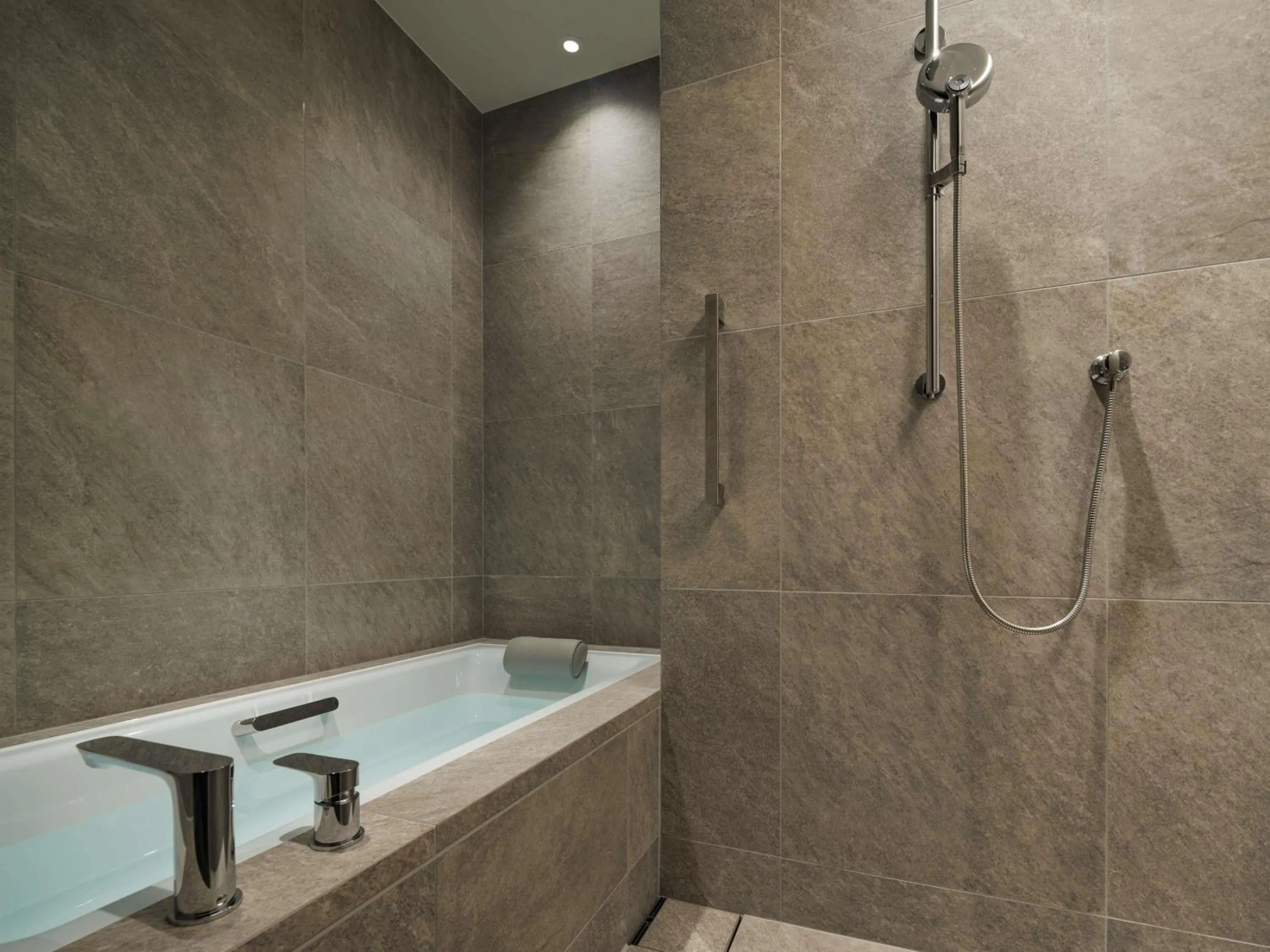 Bedroom in Fairmont Tokyo