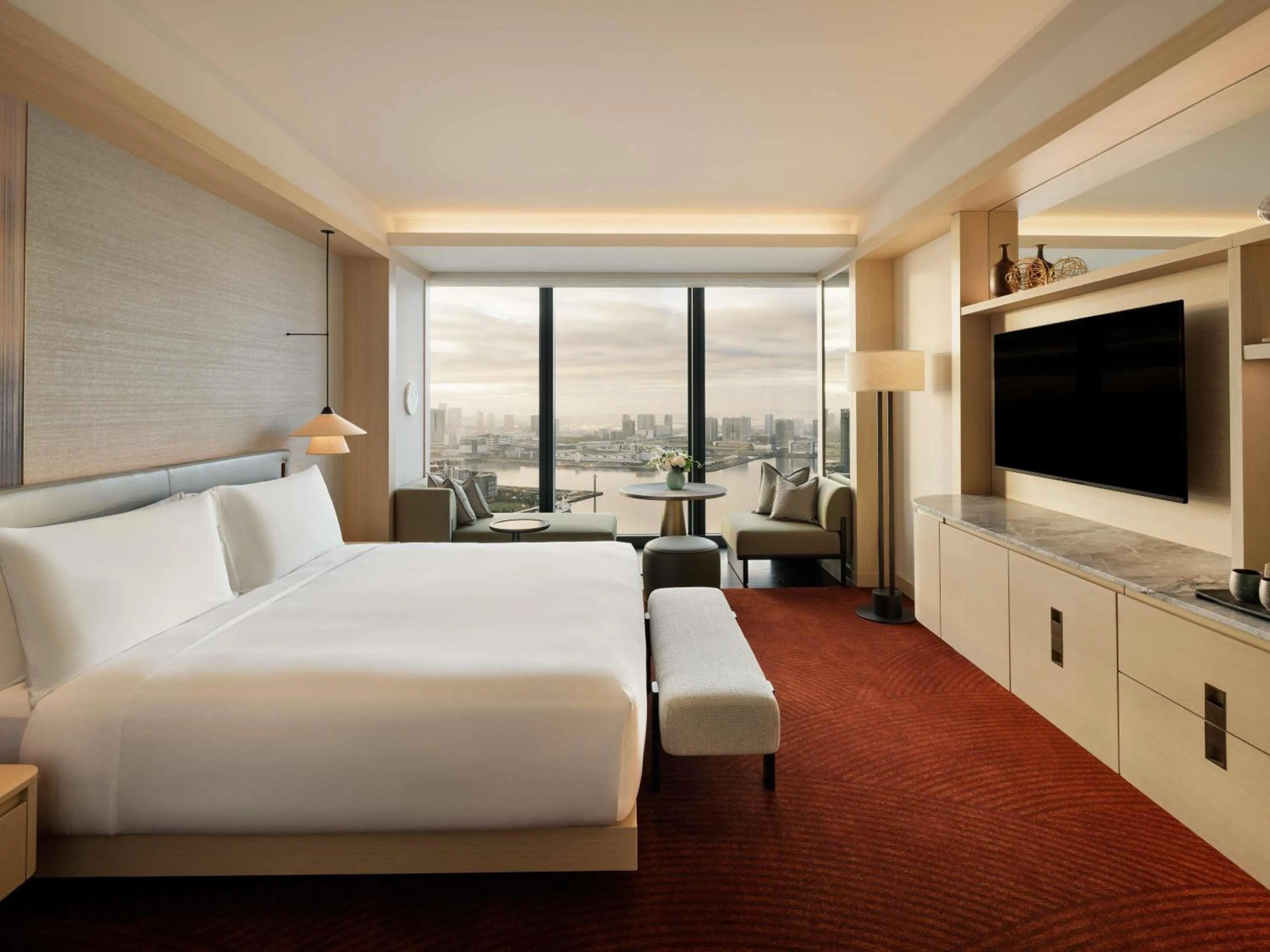 Bedroom, Bed in Fairmont Tokyo