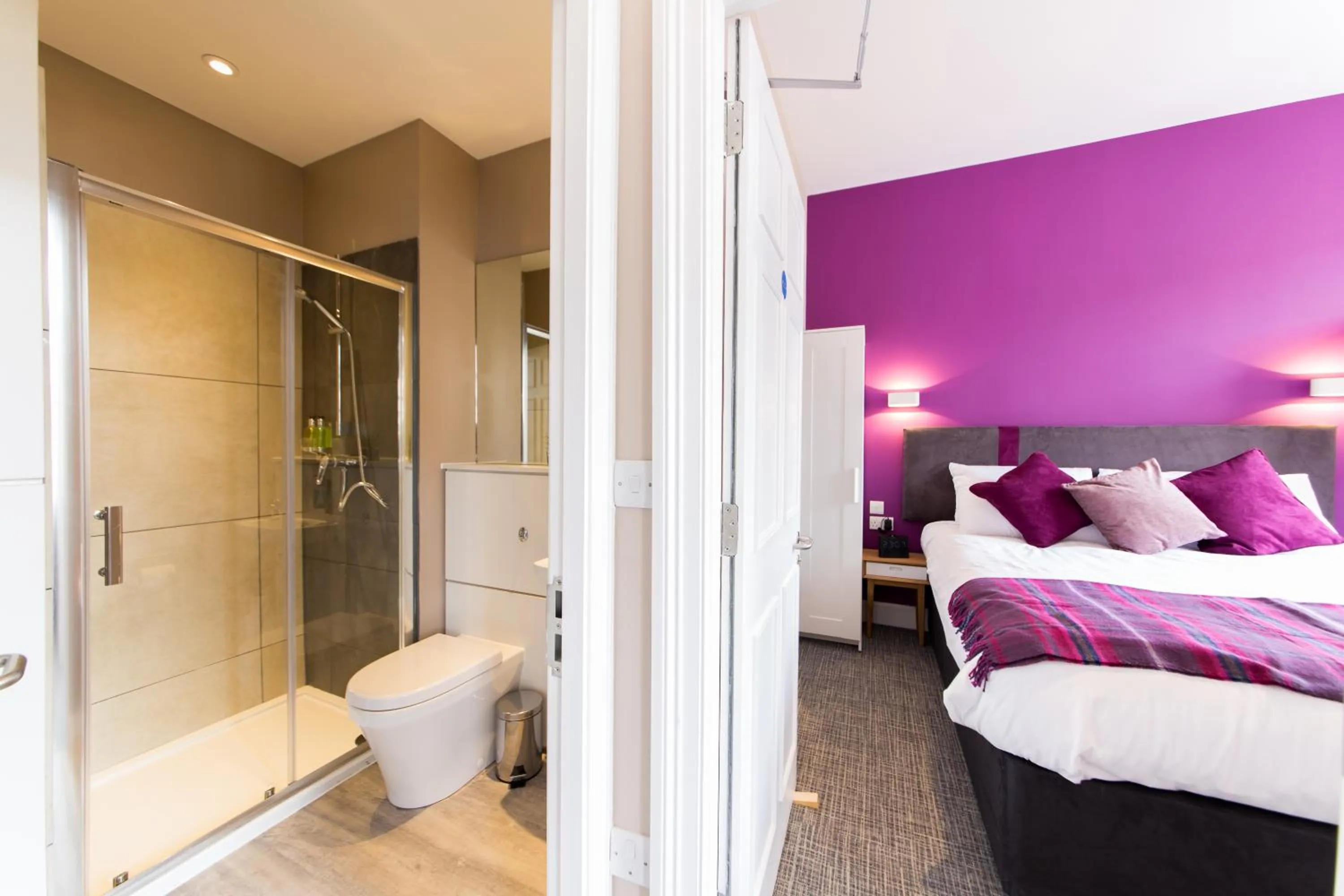 Bed in The Spires Serviced Apartments Edinburgh