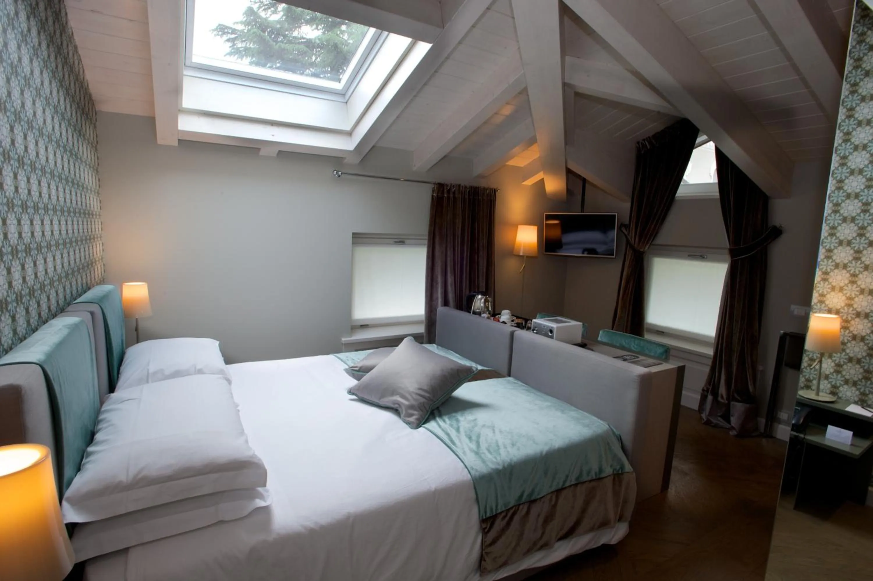 Photo of the whole room, Bed in Fuori Porta House