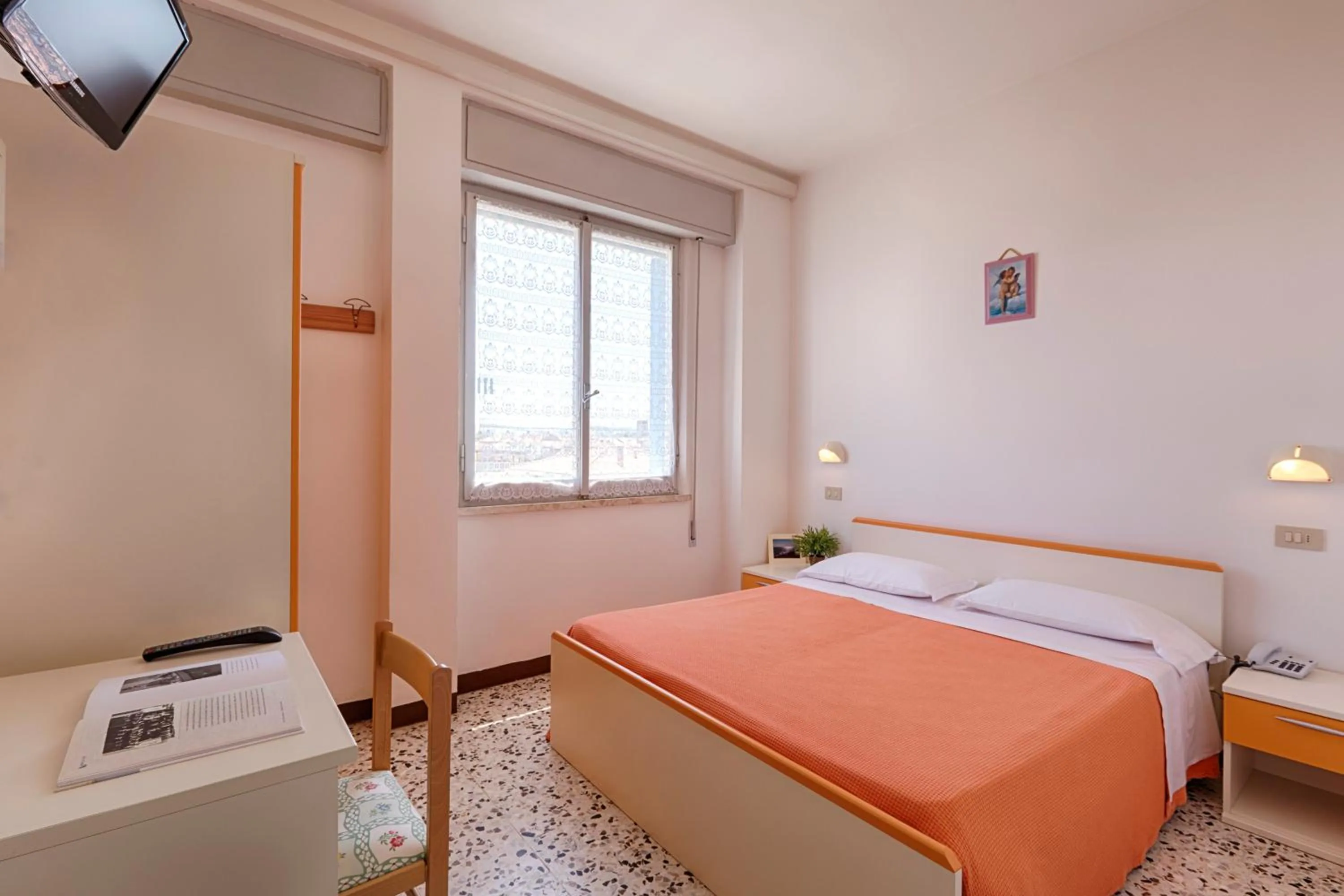 Photo of the whole room, Bed in Hotel Dinarica