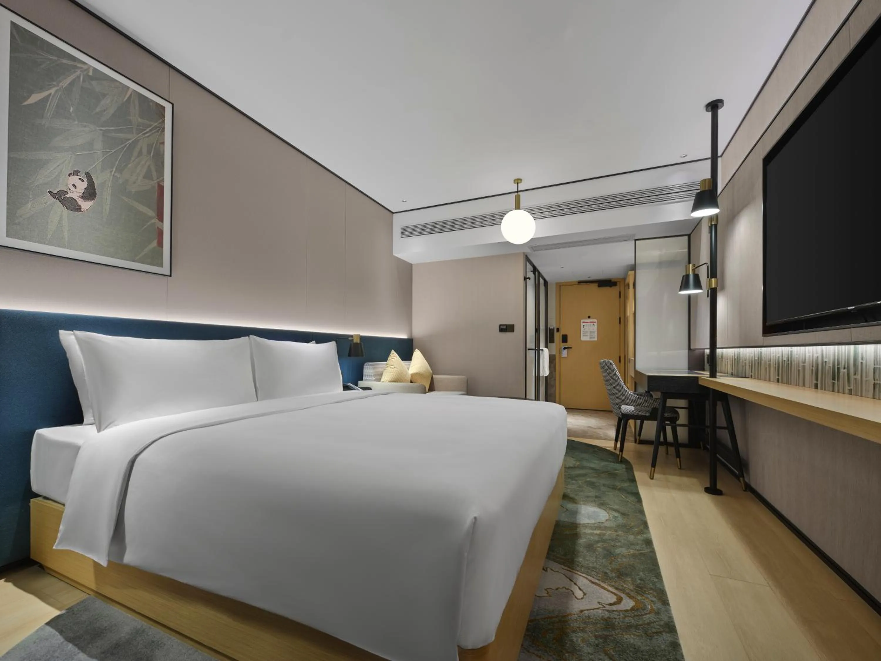 Bed in Hilton Garden Inn Chengdu Tianfu Panda Tower