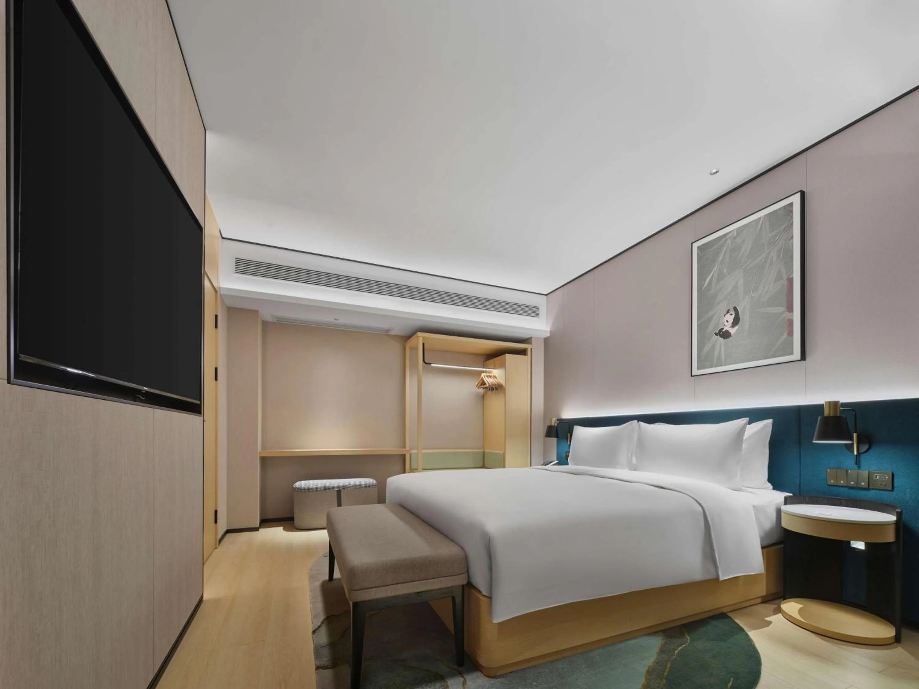 Bed in Hilton Garden Inn Chengdu Tianfu Panda Tower