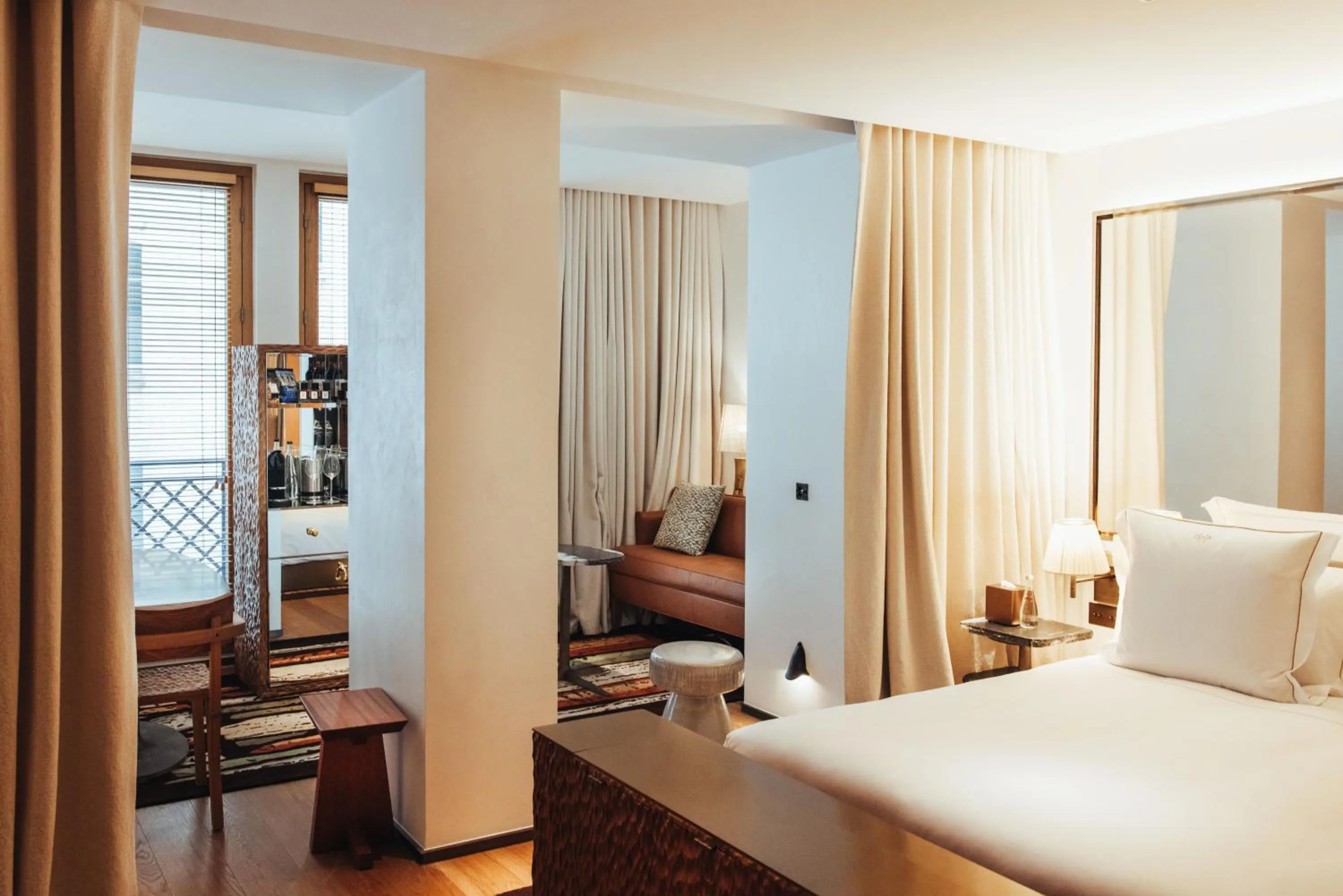 Bed in Hotel SAX Paris, LXR Hotels & Resorts