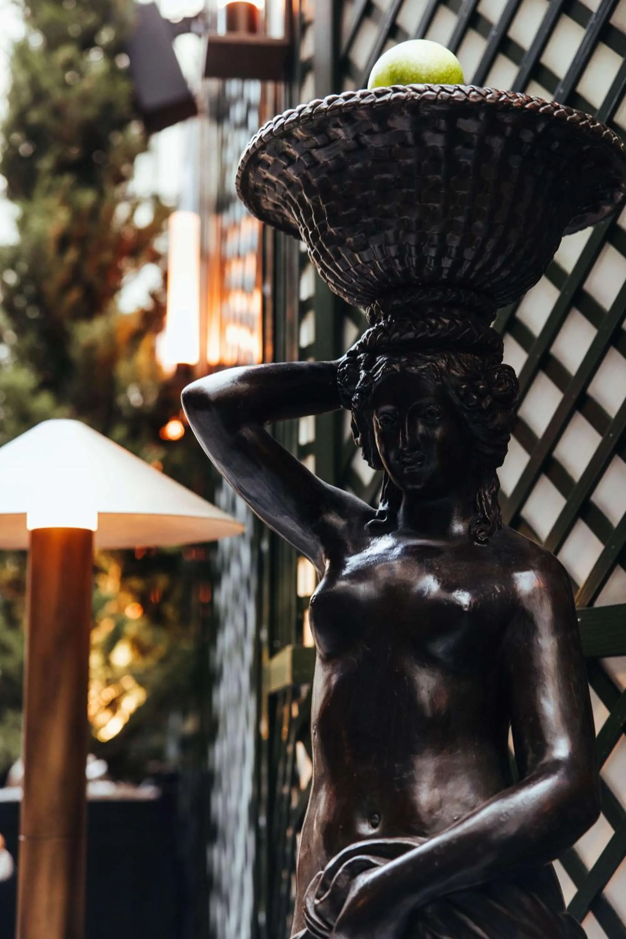 Lobby or reception in Hotel SAX Paris, LXR Hotels & Resorts