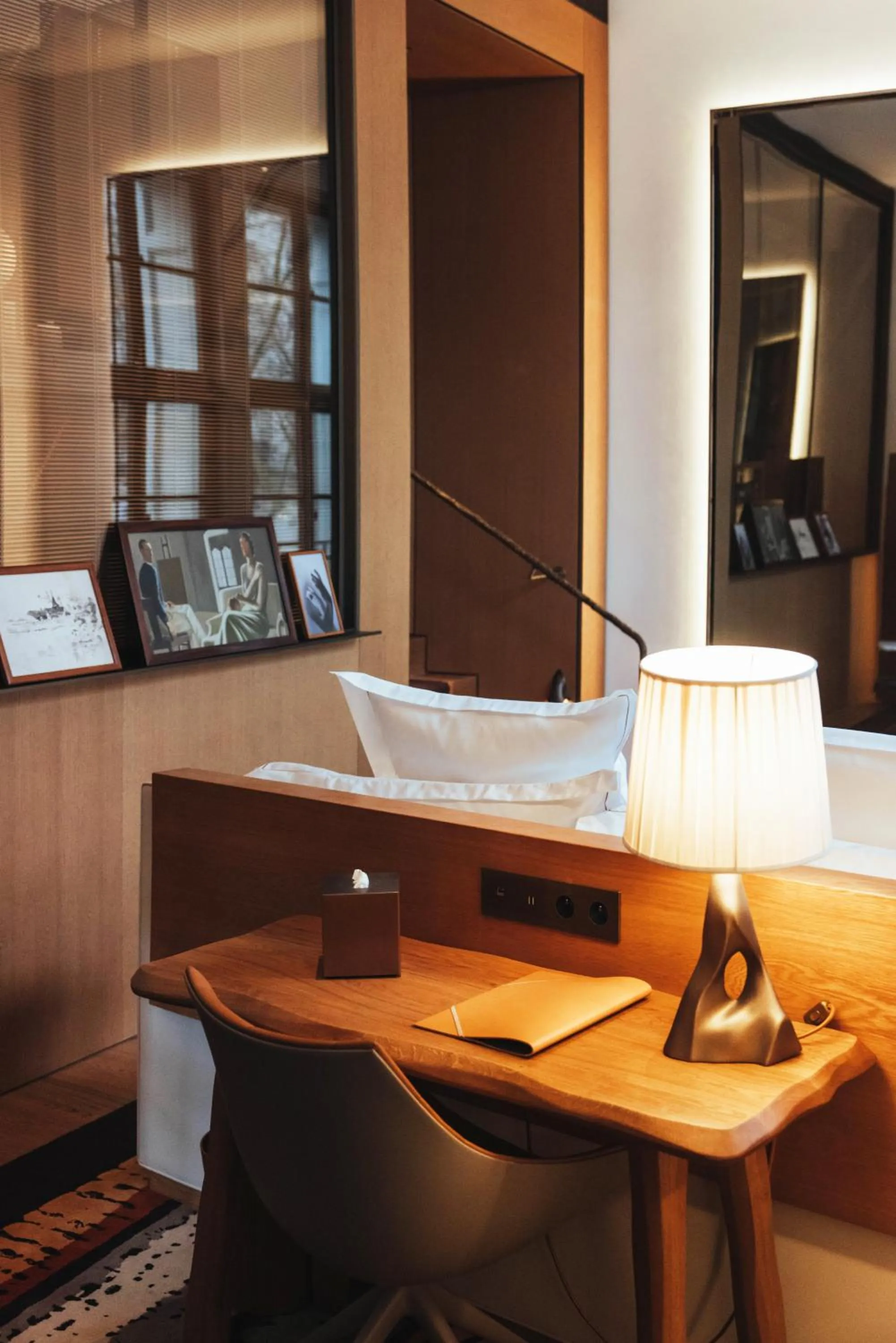 Seating area in Hotel SAX Paris, LXR Hotels & Resorts