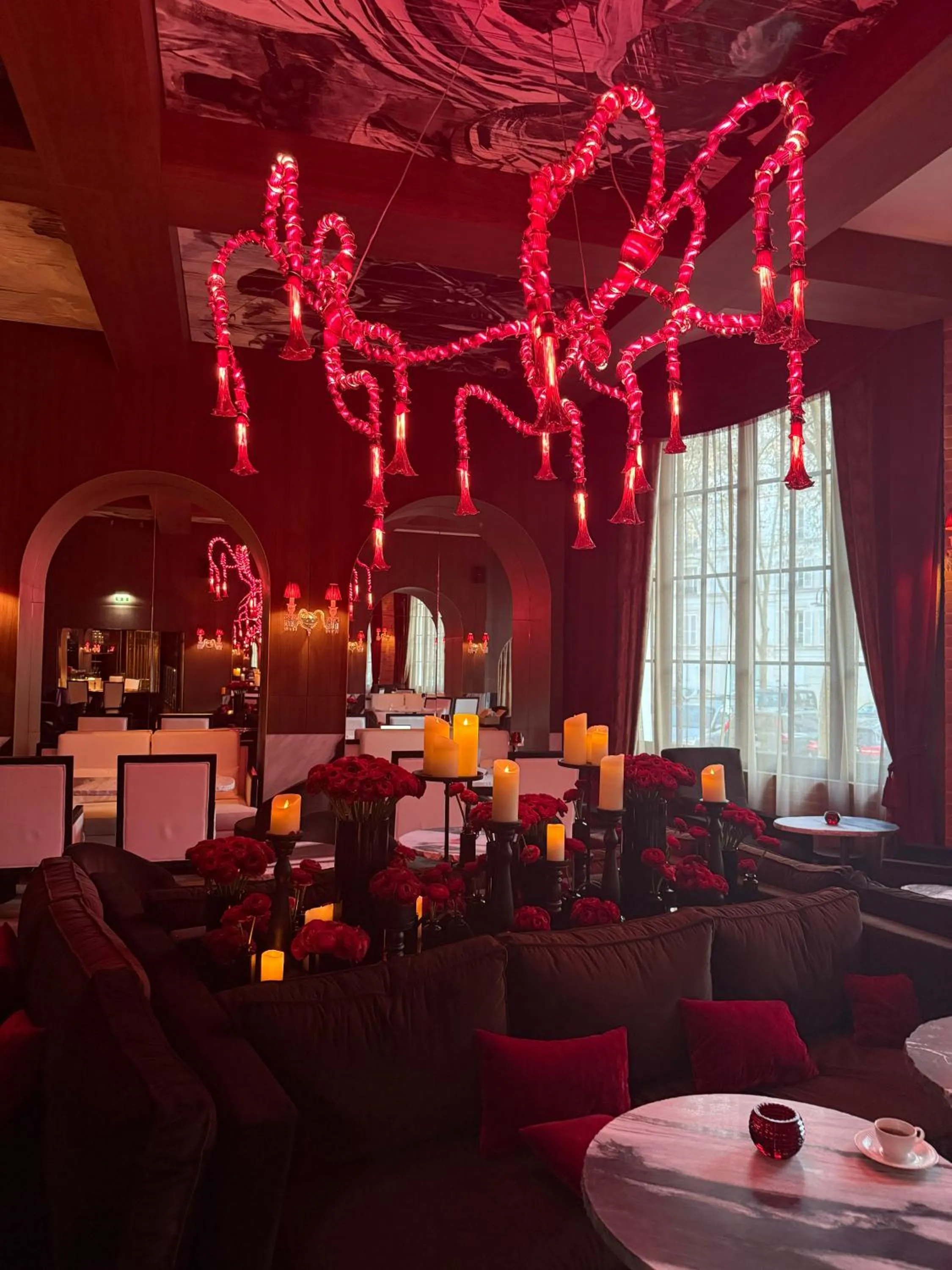 Restaurant/places to eat in Hotel SAX Paris, LXR Hotels & Resorts