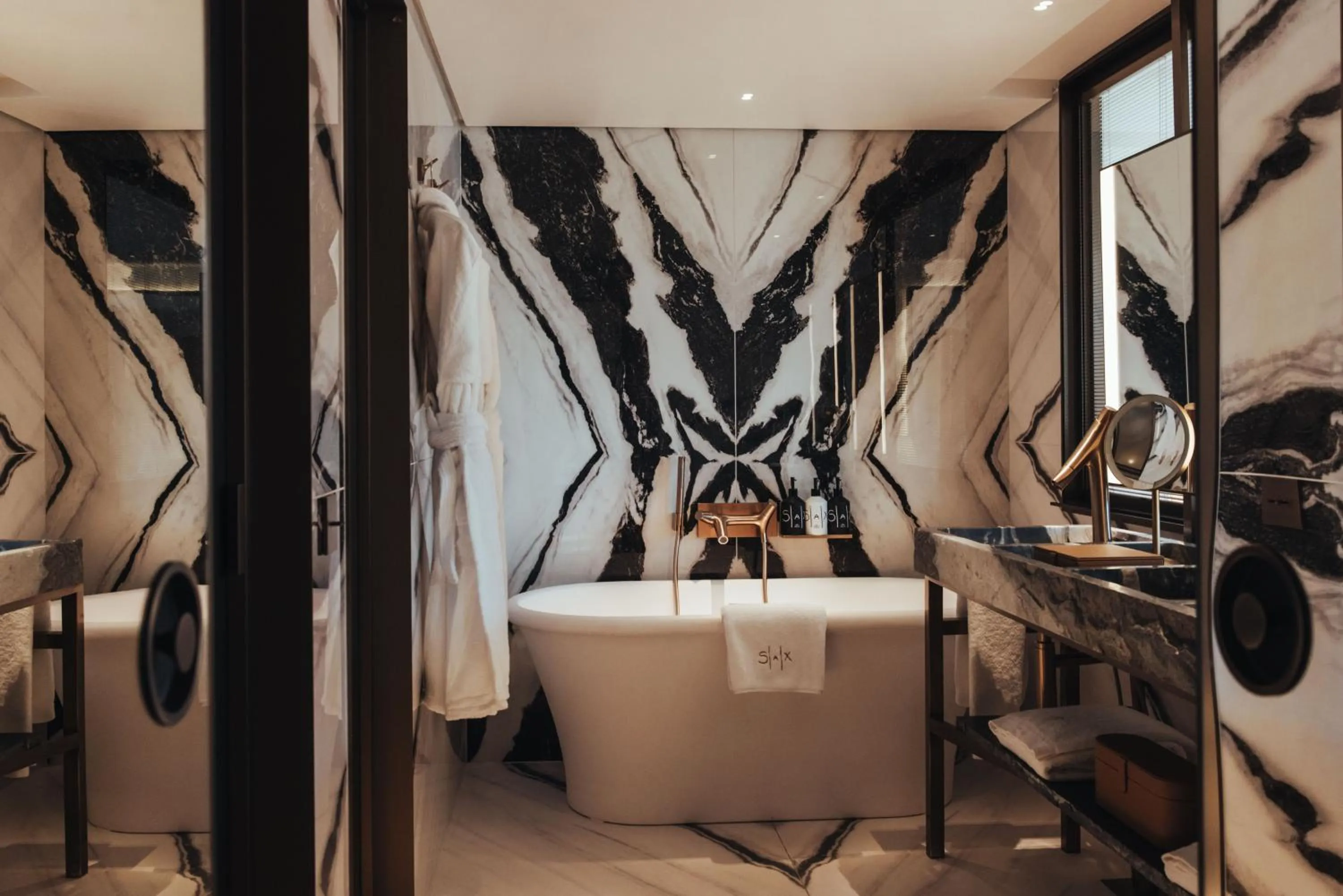 Bathroom in Hotel SAX Paris, LXR Hotels & Resorts