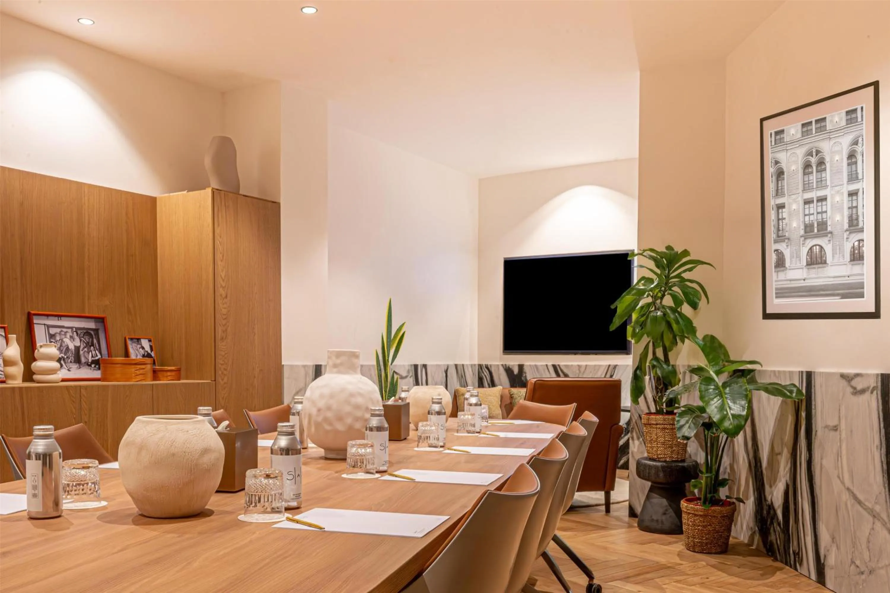 Meeting/conference room in Hotel SAX Paris, LXR Hotels & Resorts