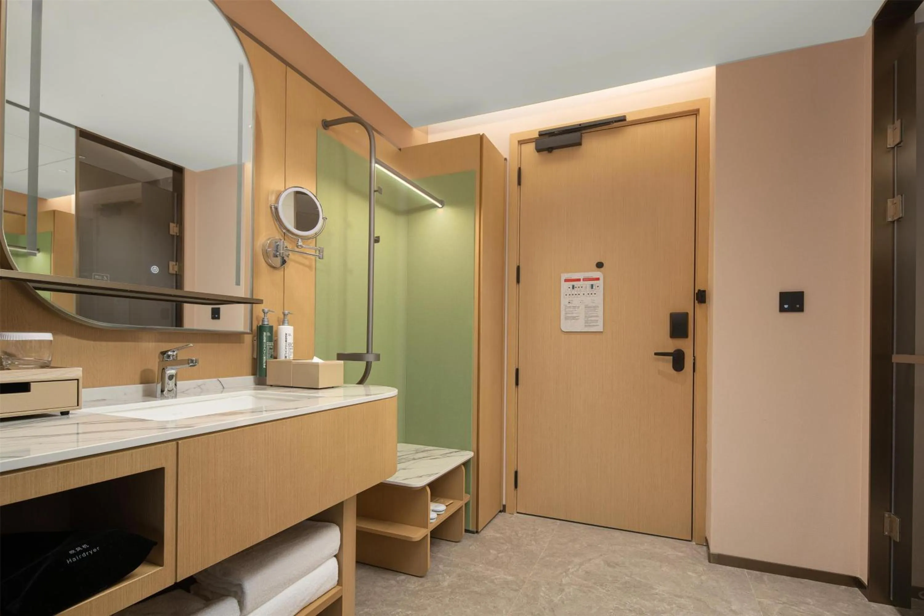 Bathroom in Hilton Garden Inn Chengde High-Tech Zone