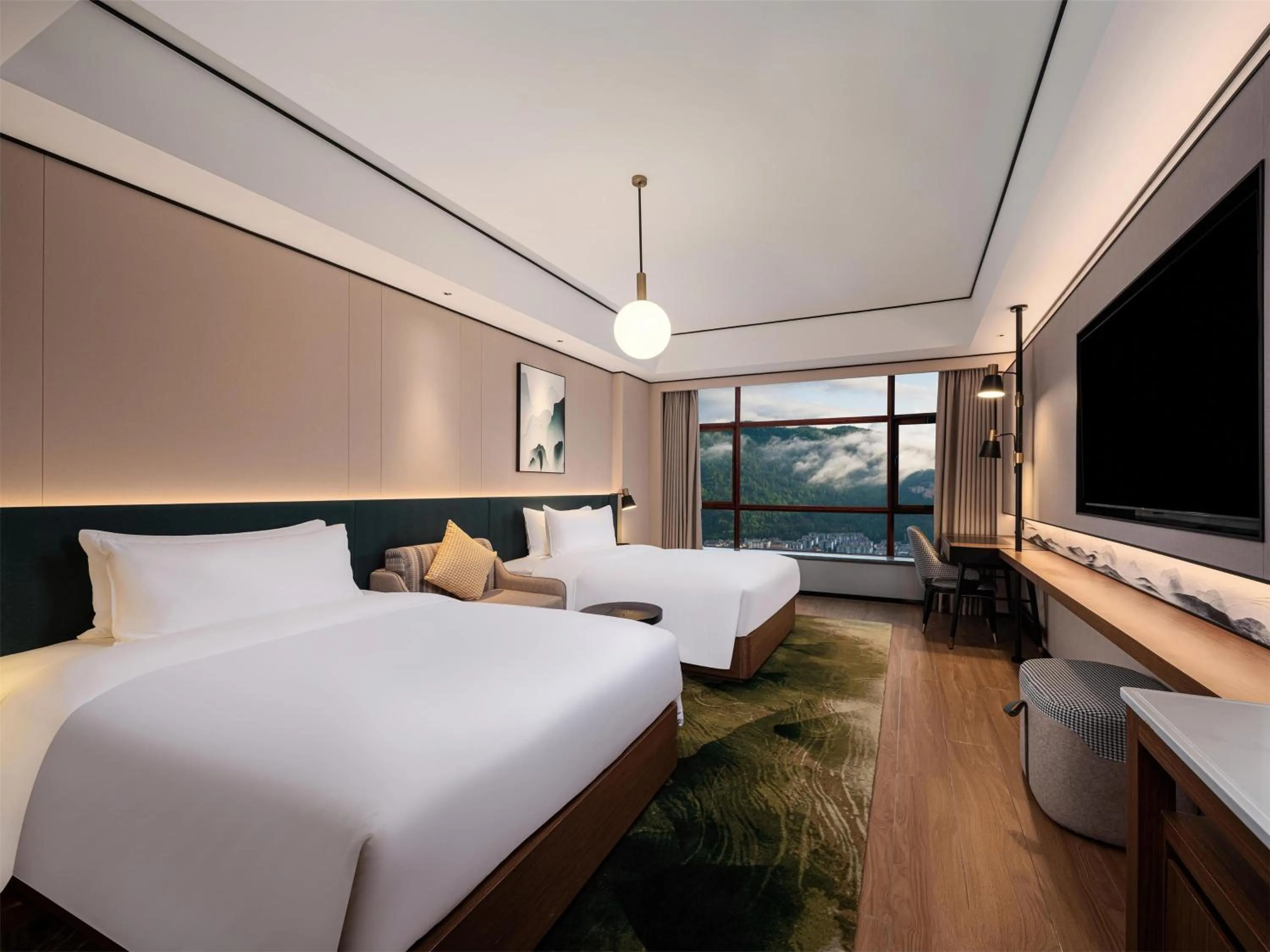 Living room, Bed in Hilton Garden Inn Zhangjiajie Wulingyuan