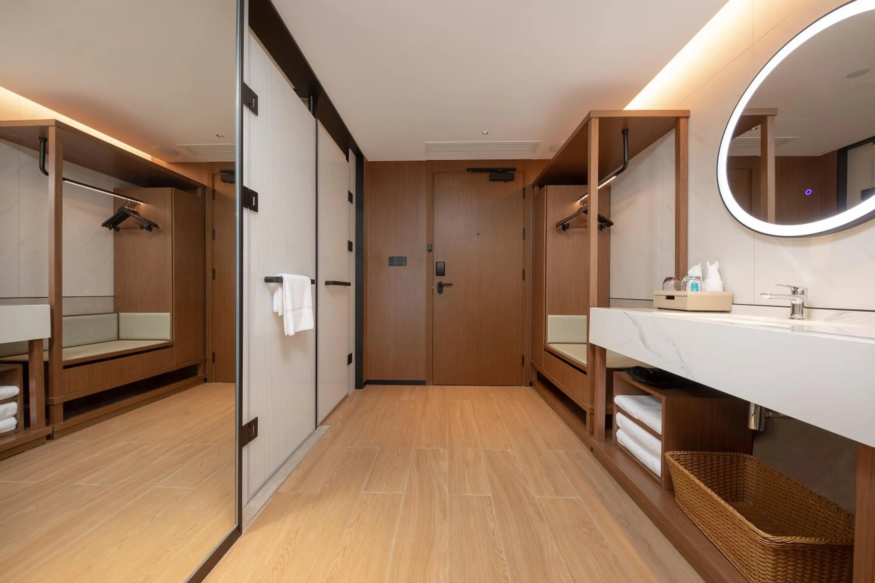 Mountain view in Hilton Garden Inn Zhangjiajie Wulingyuan