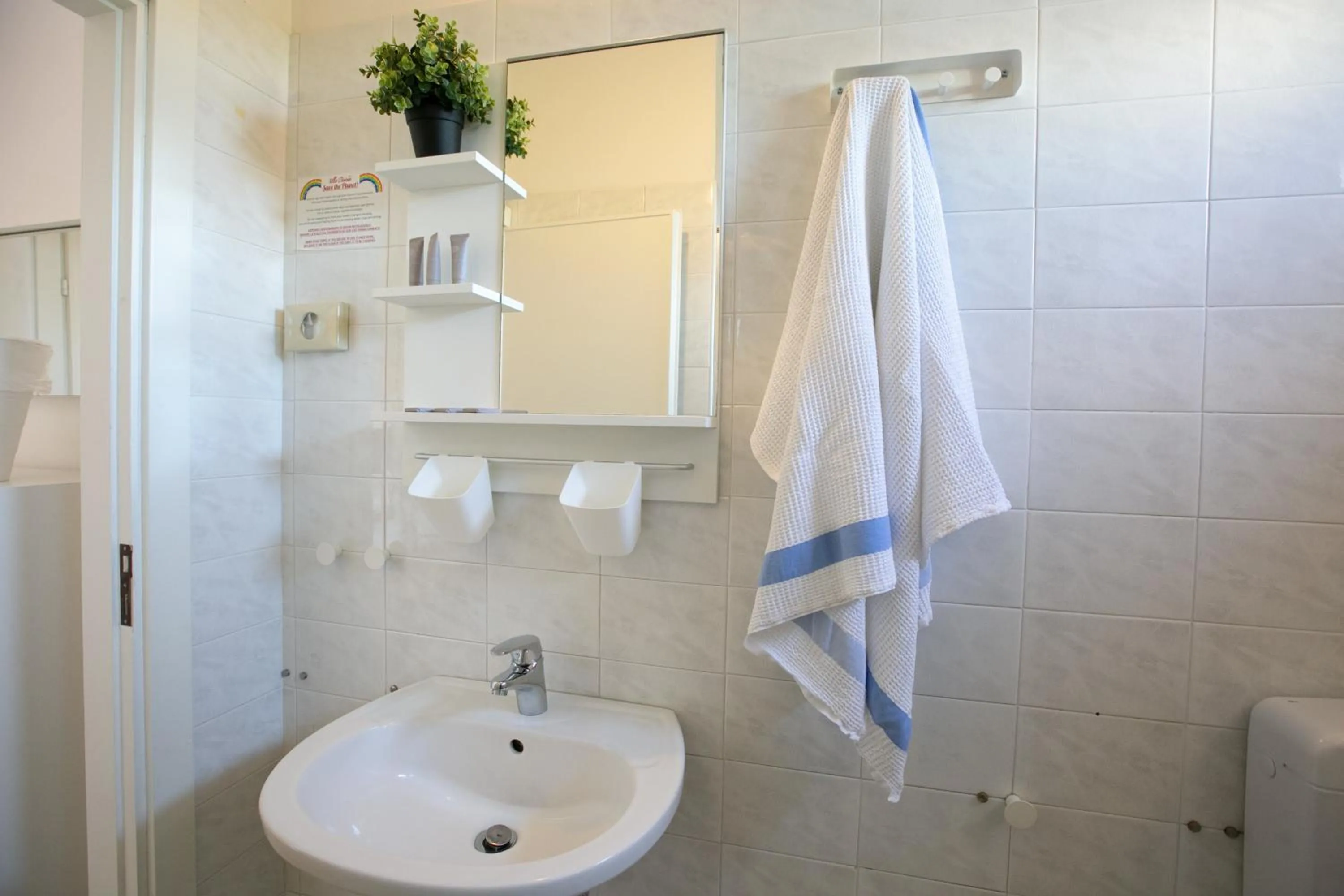 Bathroom in Villa Gioiosa Beach & Water Park B&B