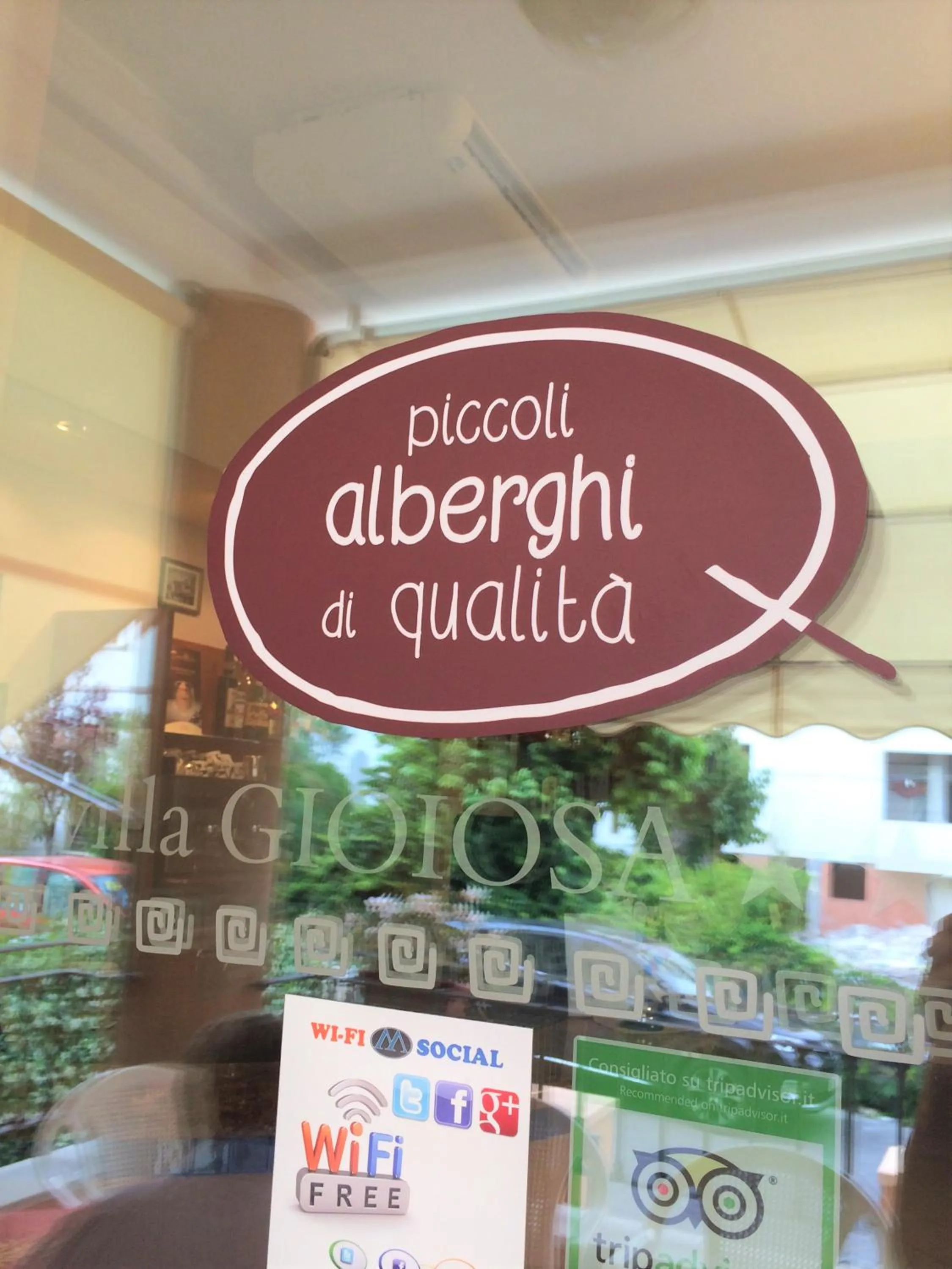 Decorative detail in Villa Gioiosa Beach & Water Park B&B