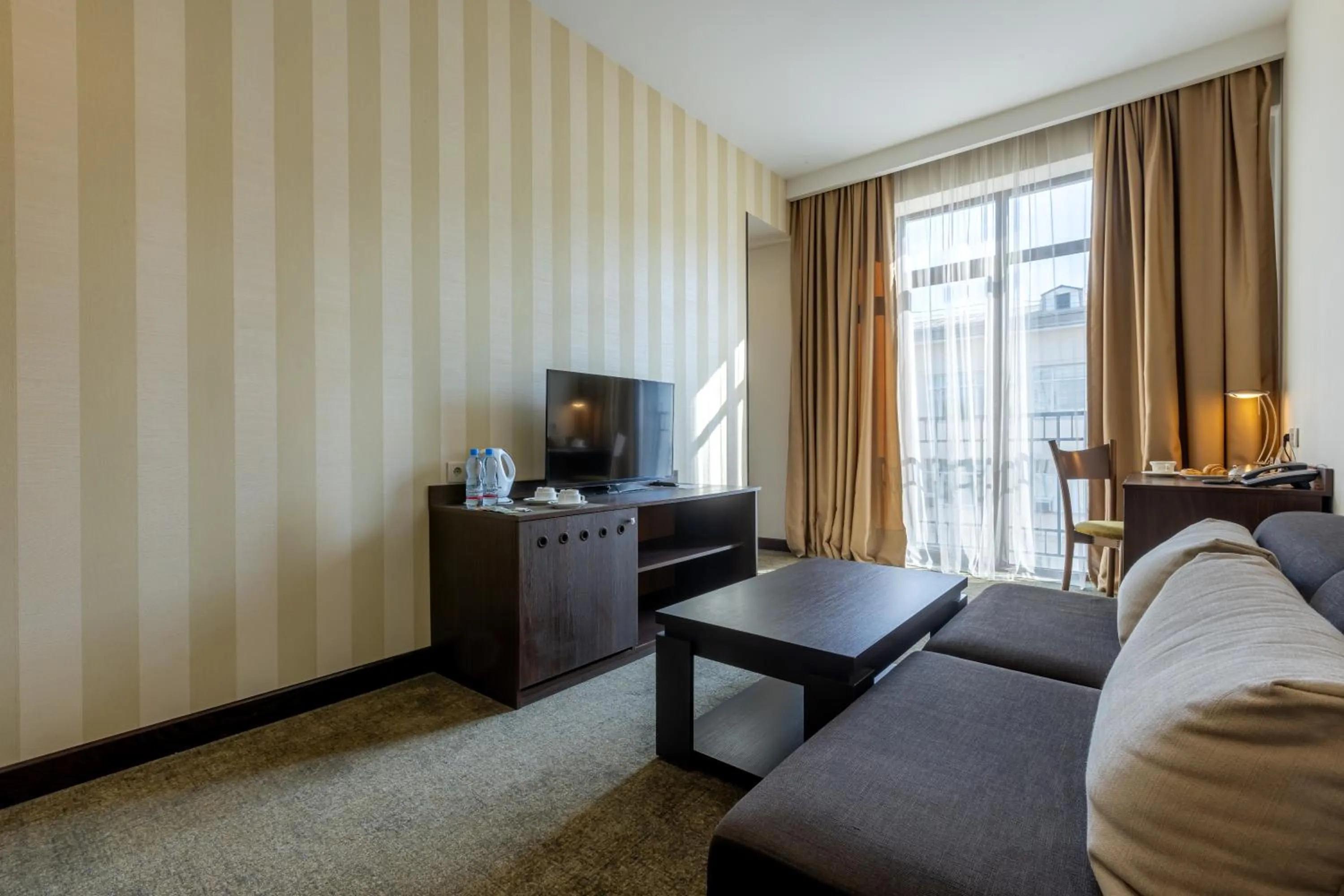 TV and multimedia in Citrus Hotel