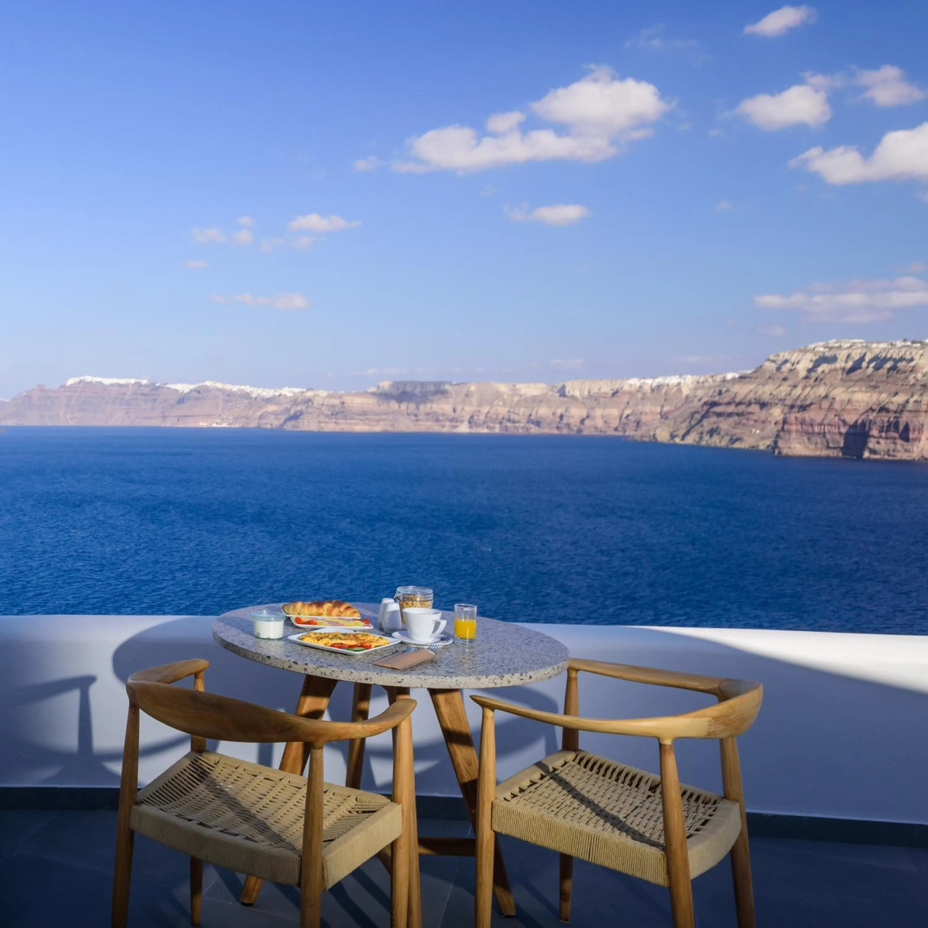 Day in Neptune Luxury Suites