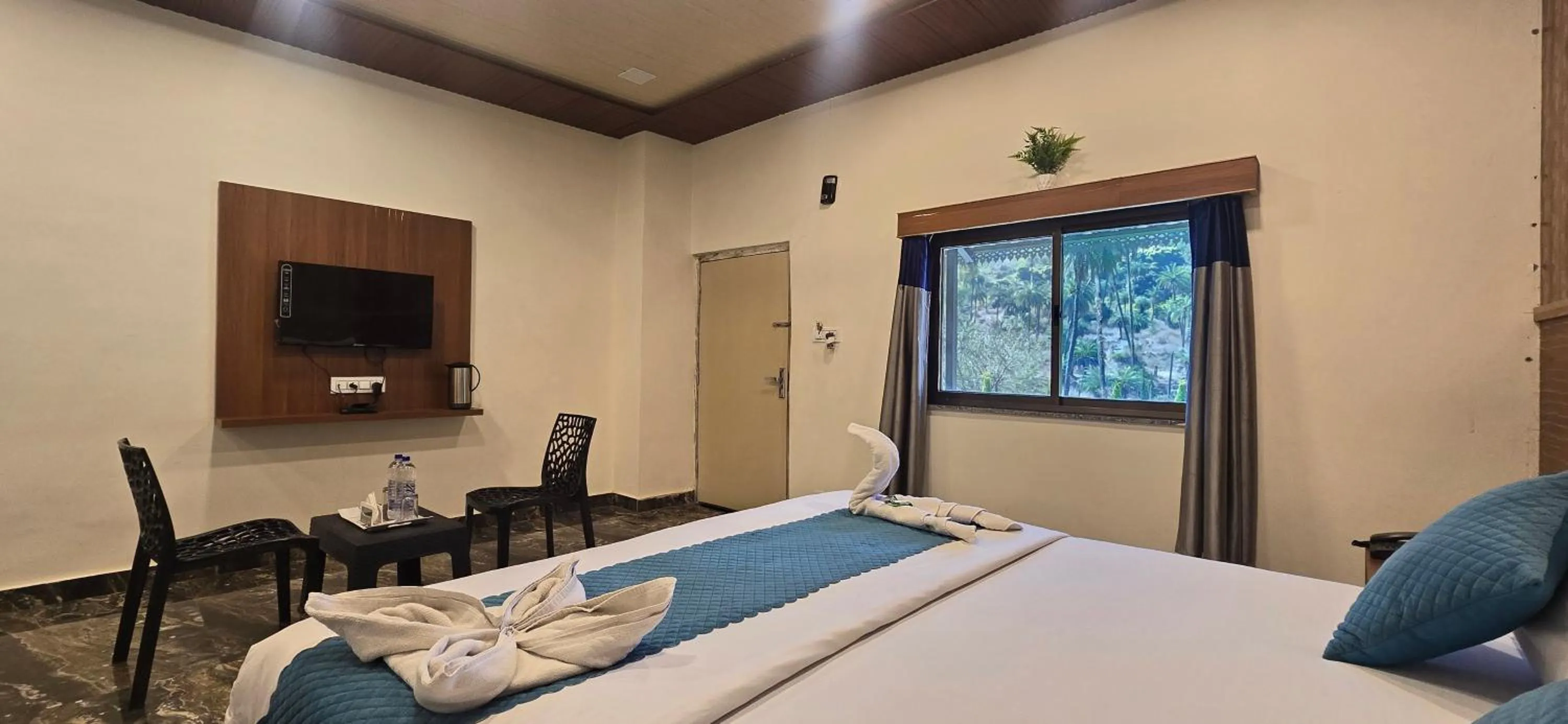 Bed in Farm Stay Mount Abu