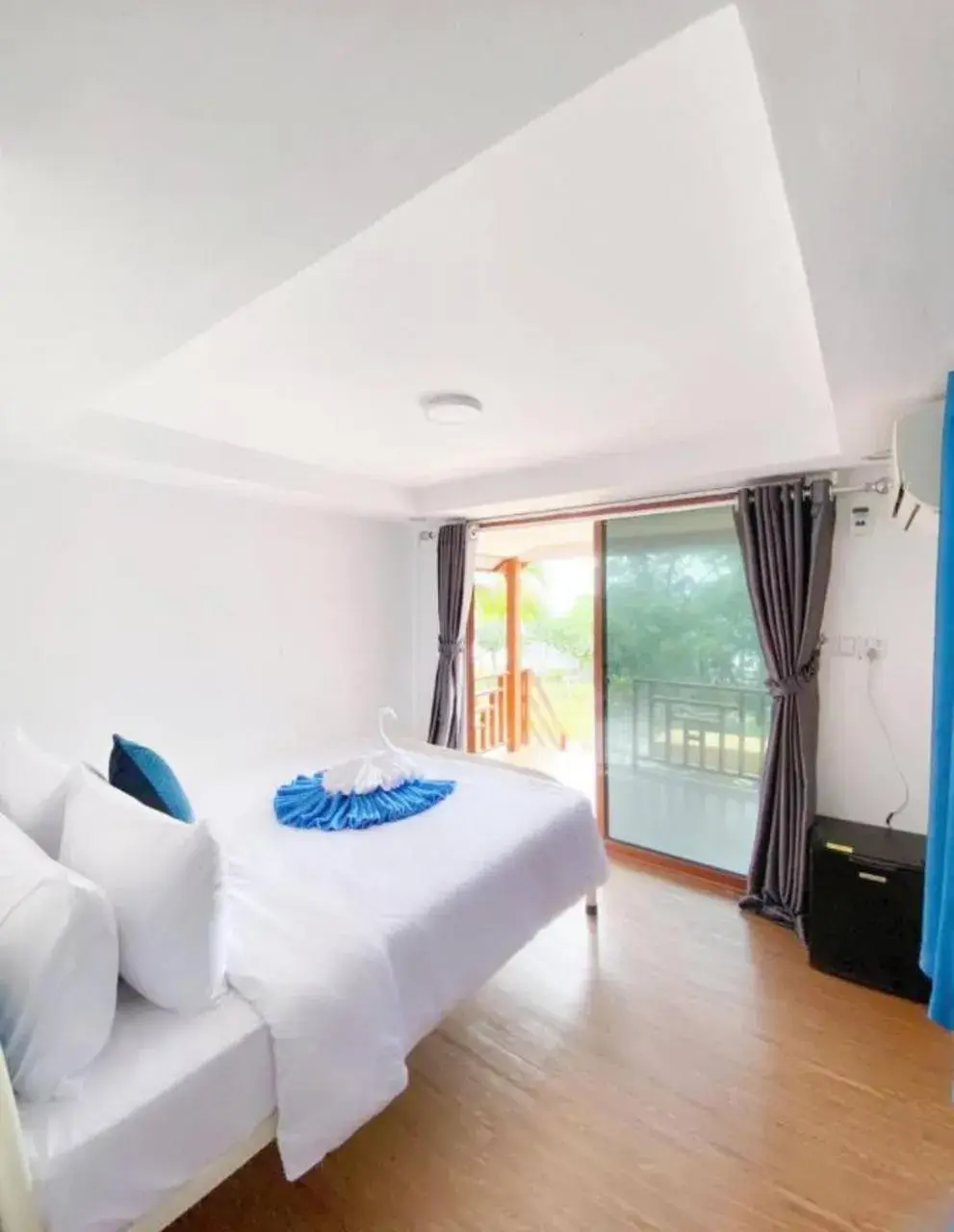 Bungalow with Garden View in Europe Enchanted Bungalow Koh Rong Bungalow with Garden View in Europe Enchanted Bungalow Koh Rong