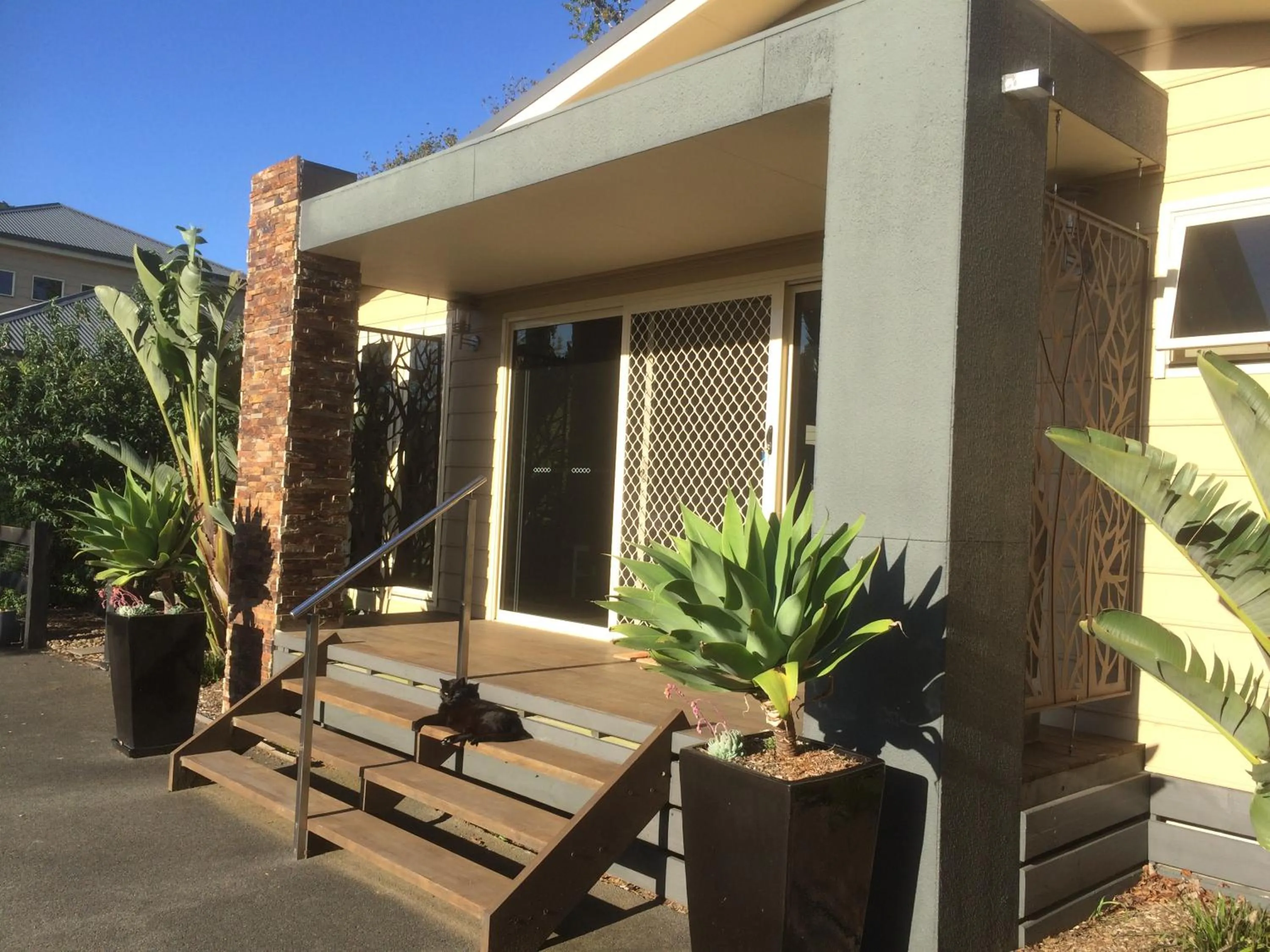 Facade/entrance in Emerald Ridge