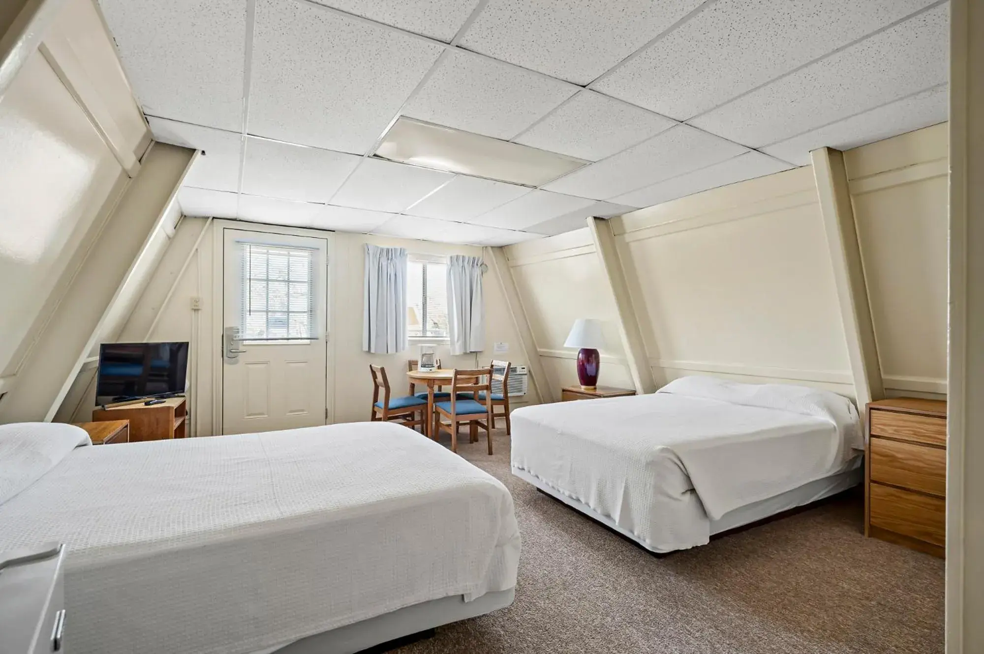 Double Room in Heidelberg Lodges Double Room in Heidelberg Lodges