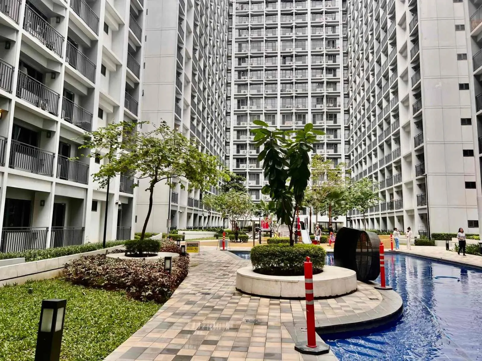 Property building in Mall Of Asia - Aseana Prime Accommodations