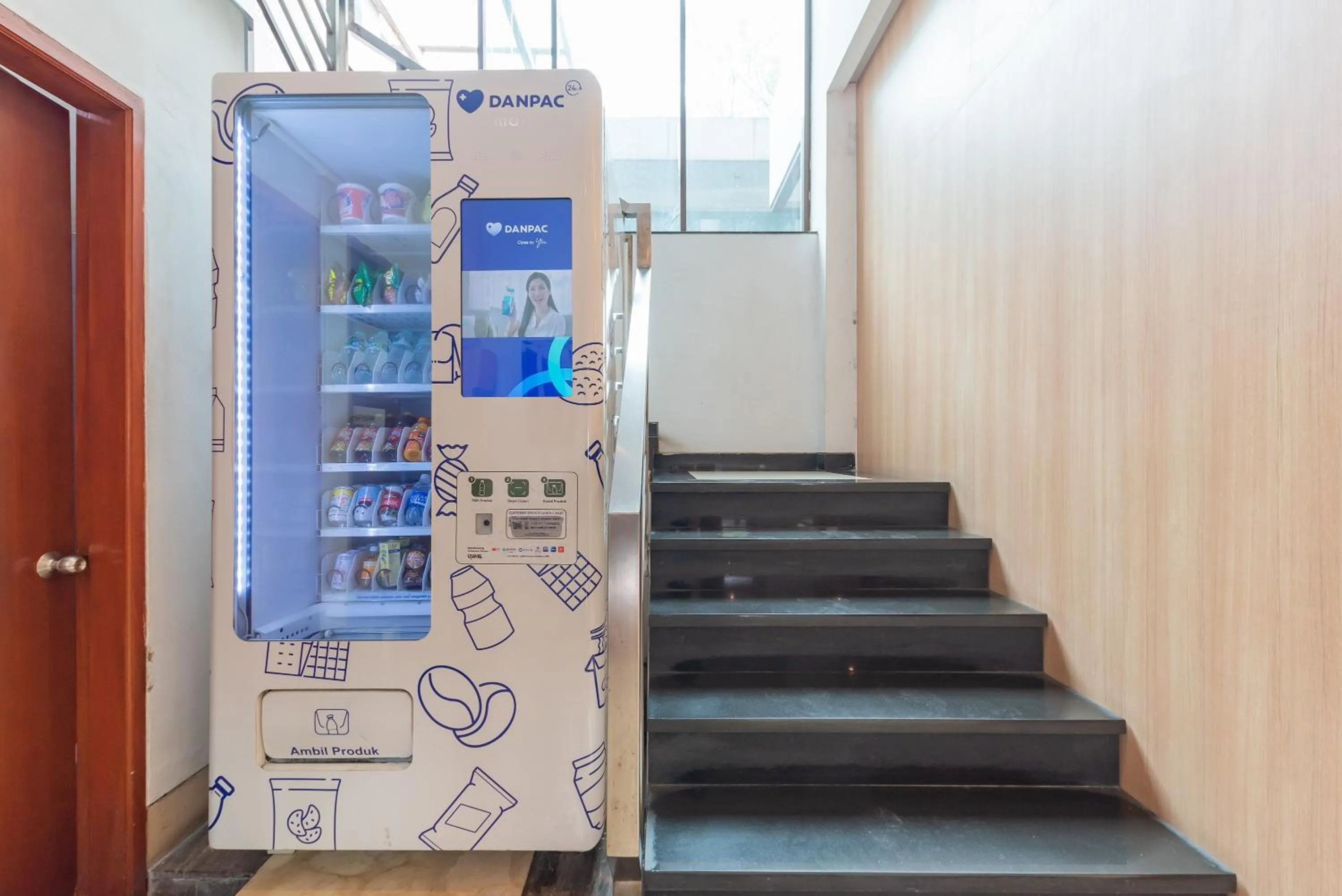 Property building in RedDoorz Premium near Paris Van Java Mall