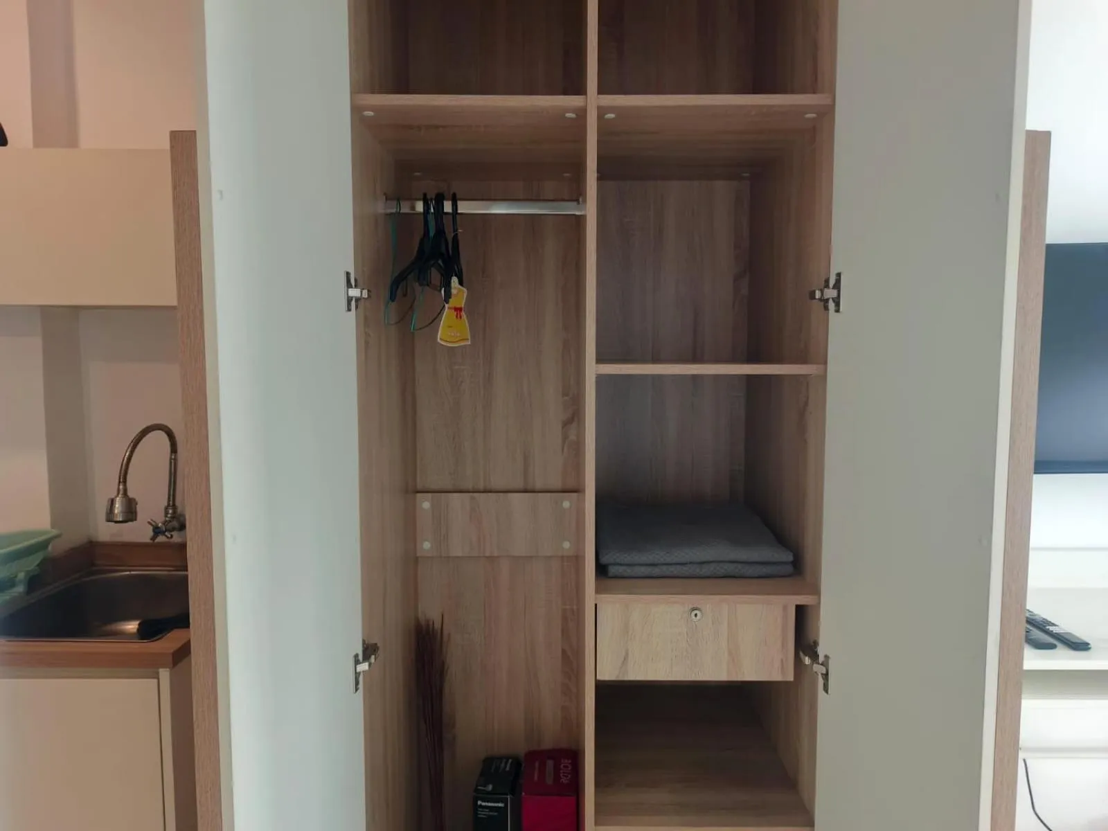 wardrobe in Loft Privato, Jakarta