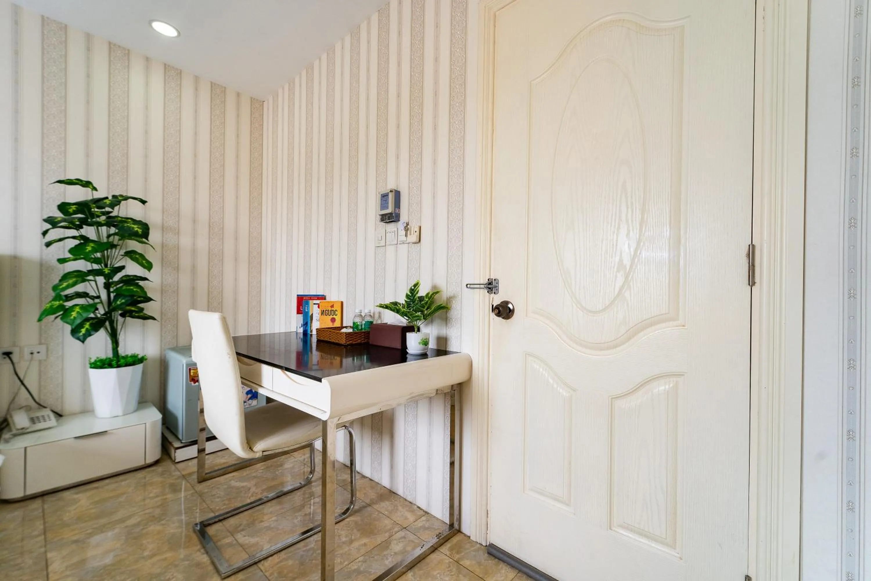 wardrobe in WIN hotel & Apartment