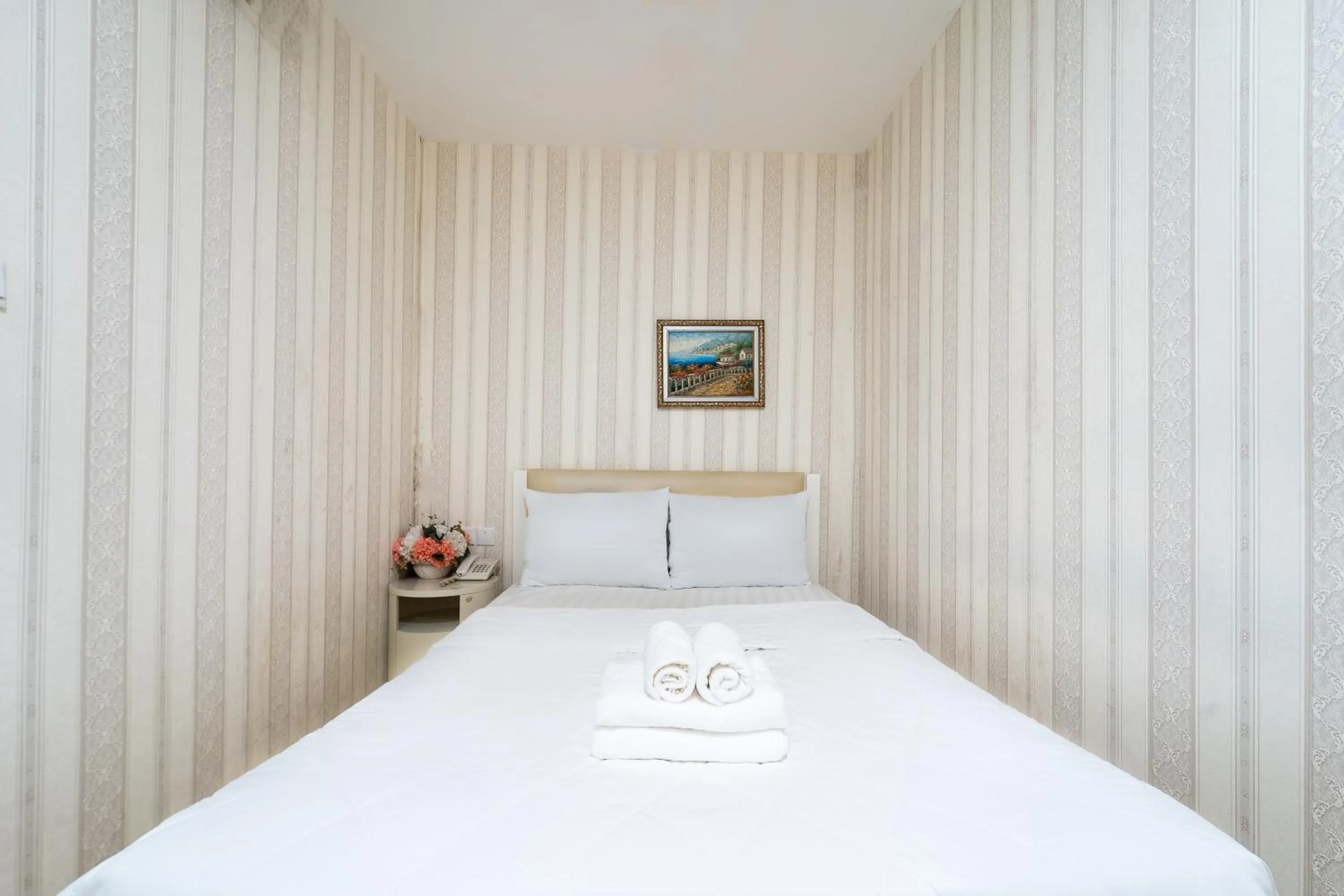 Bed in WIN hotel & Apartment