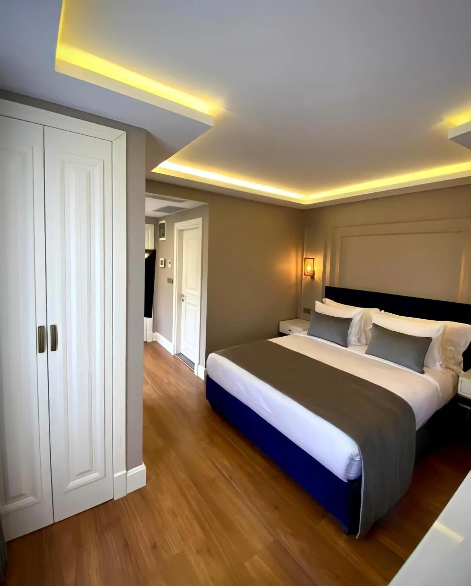 Photo of the whole room, Bed in Ozkaya Apartments Galata