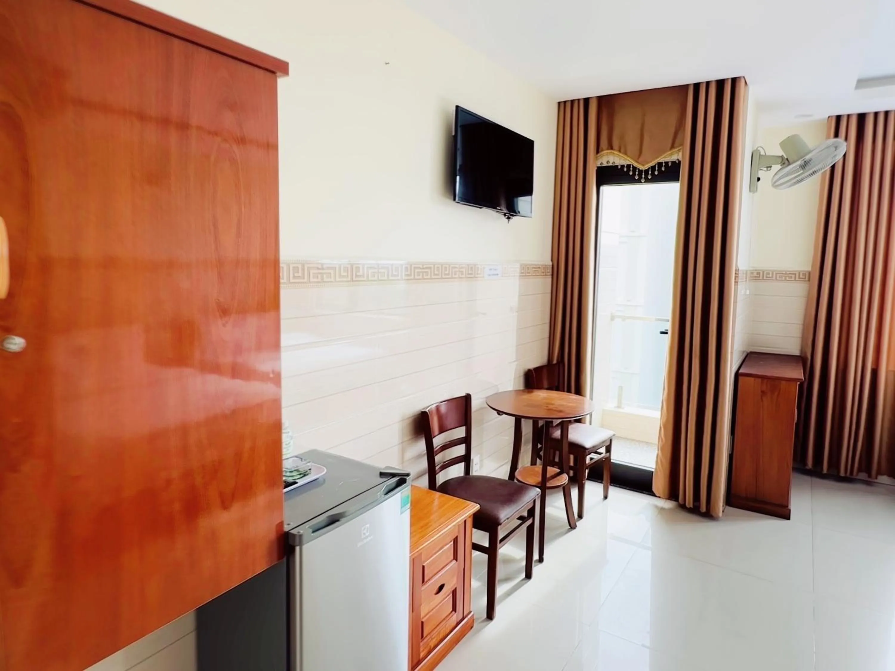 Bear Hotel & Homestay