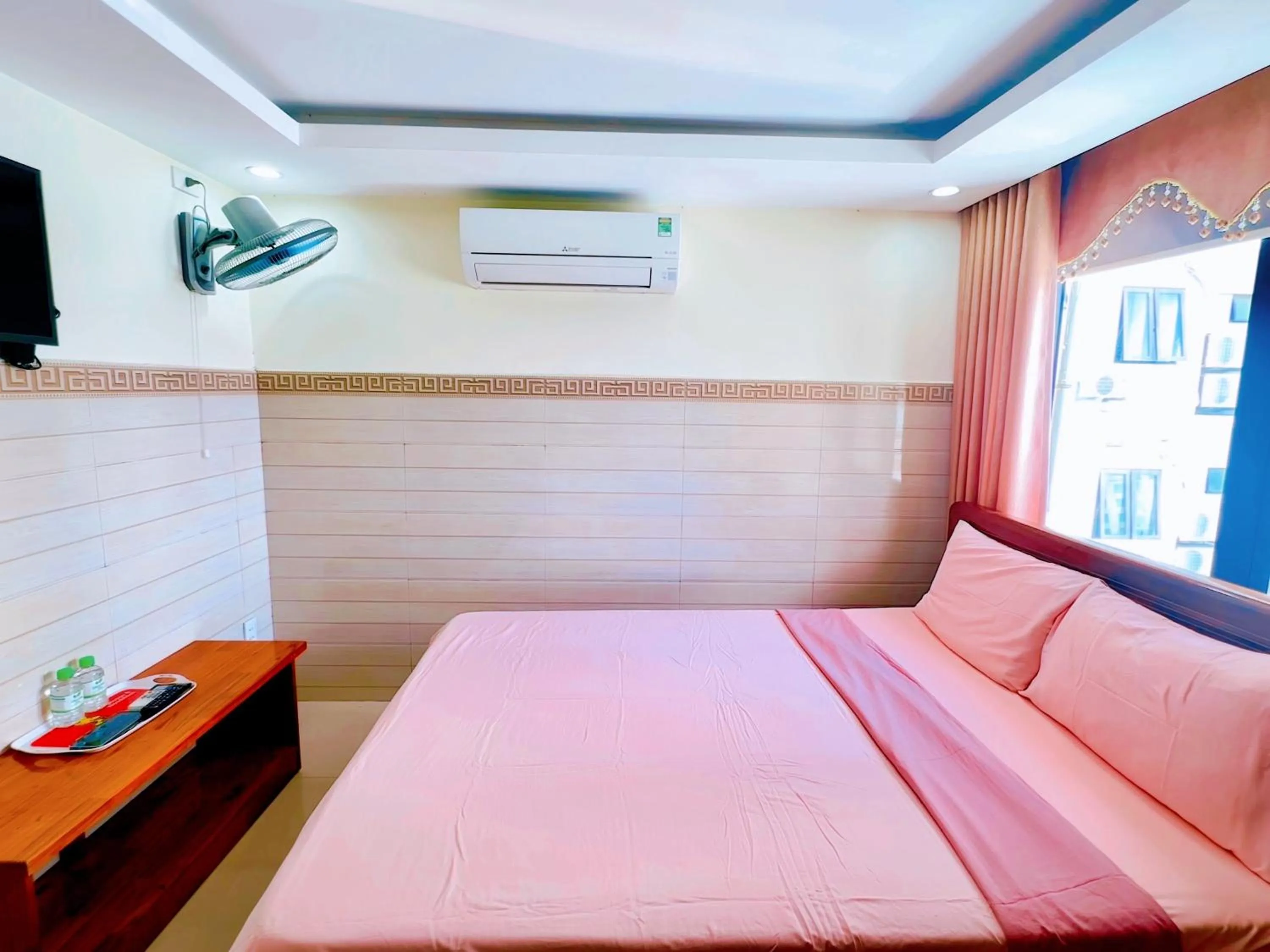 Bed in Bear Hotel & Homestay