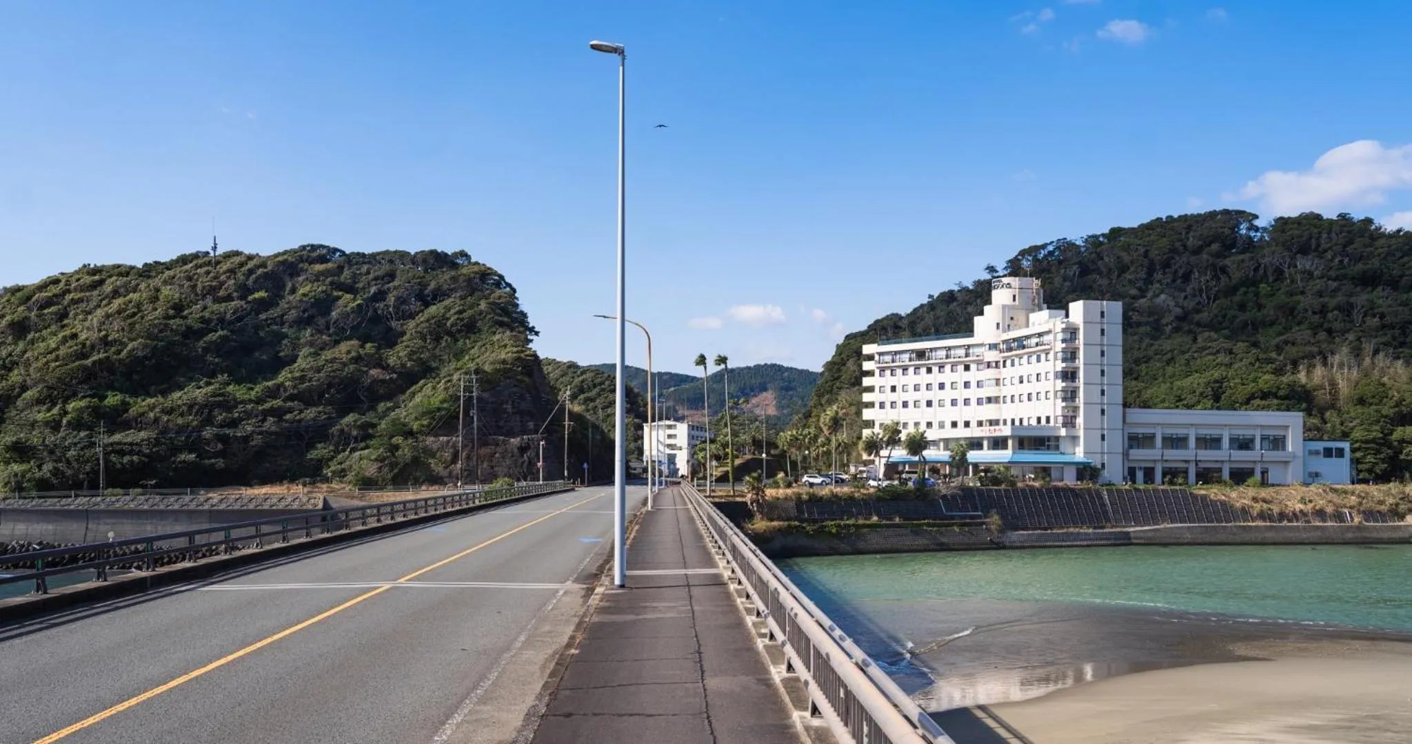 Property building in Hotel SEASONS NICHINAN