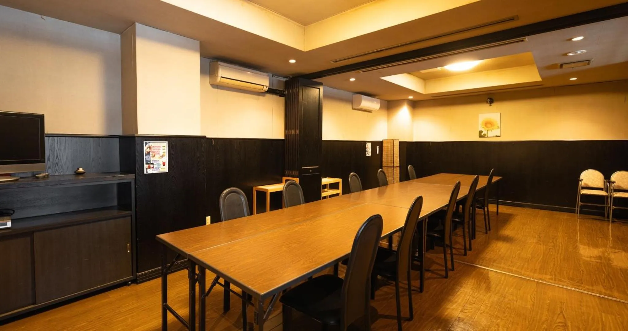 Restaurant/places to eat in Hotel SEASONS NICHINAN
