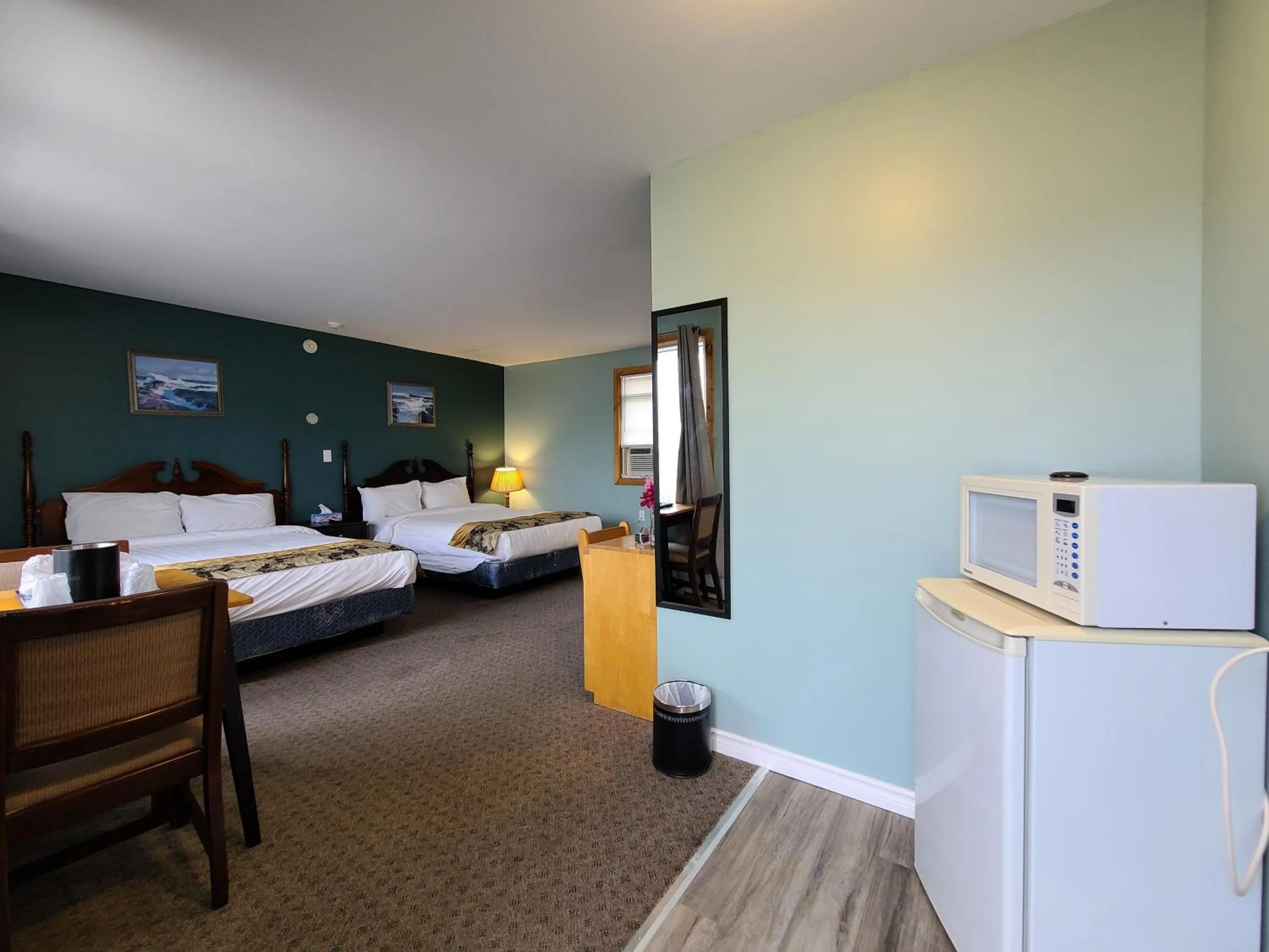 Bed in Highland Motel