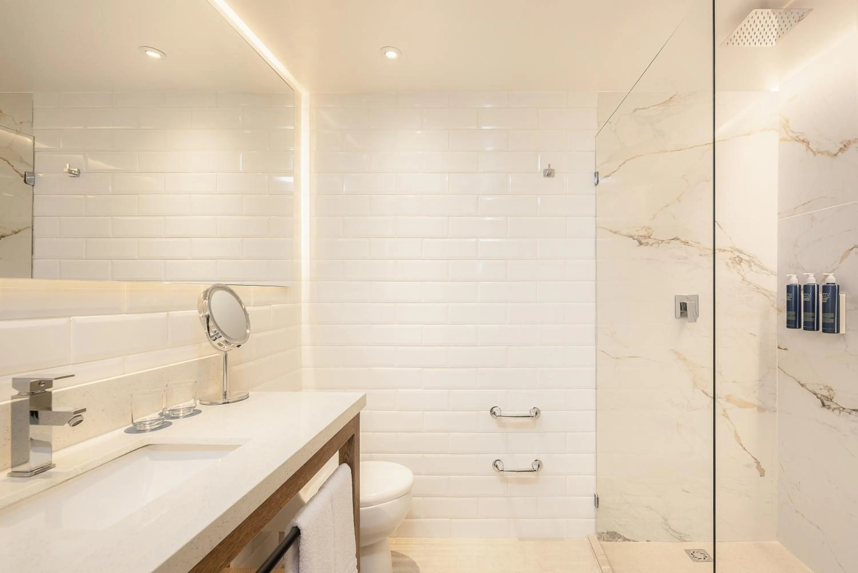 Shower in Four Points by Sheraton Tequendama, Bogota