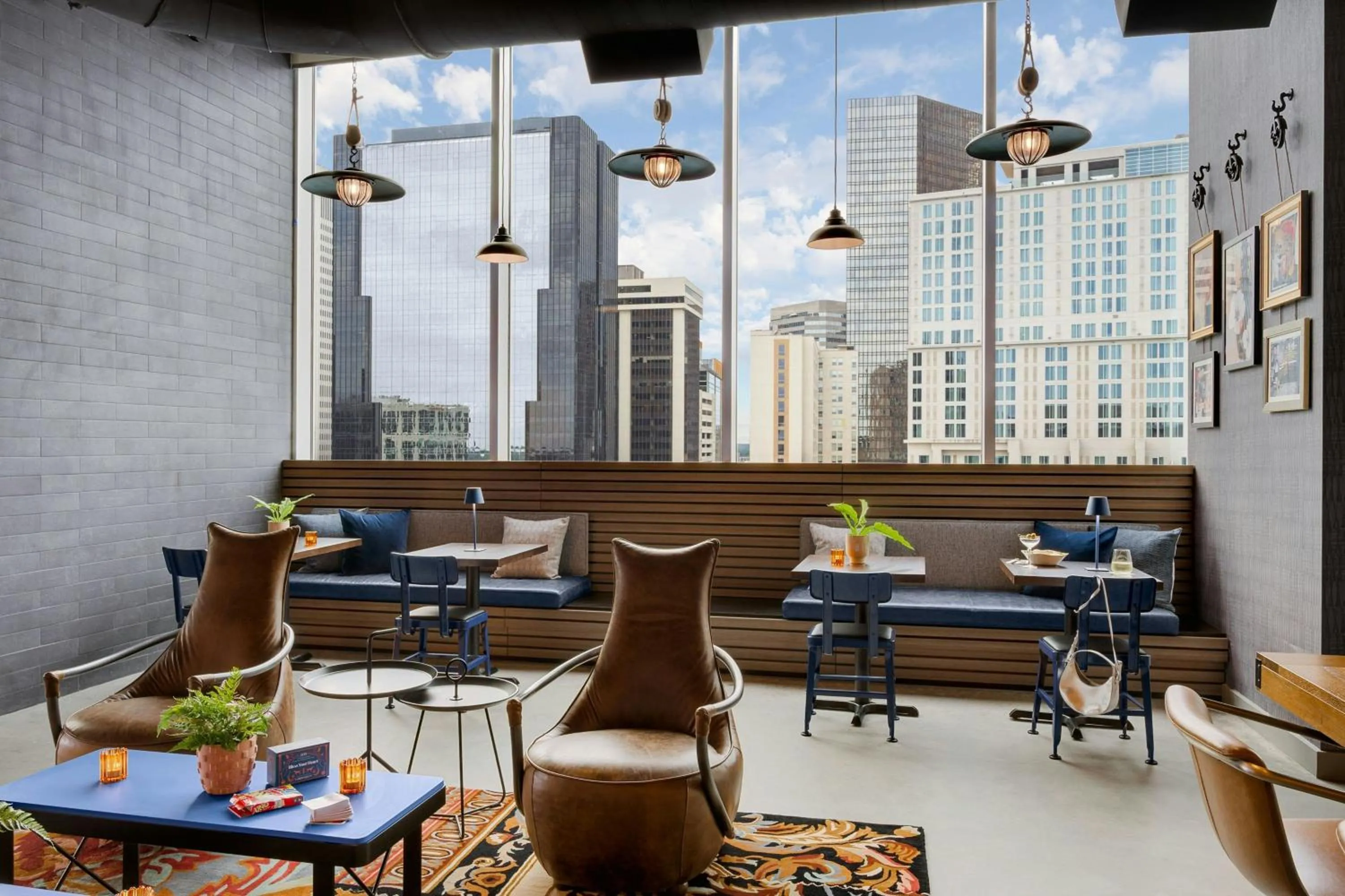 Restaurant/places to eat in Moxy Charlotte Downtown