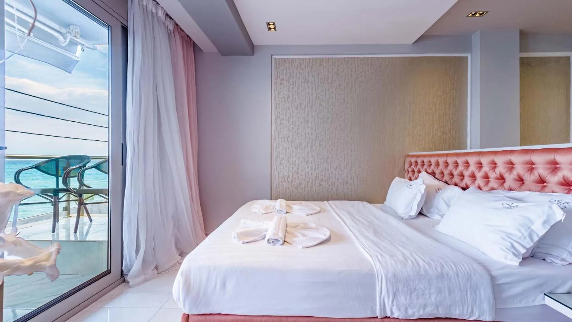 Bedroom, Bed in Alpha Luxury Suites