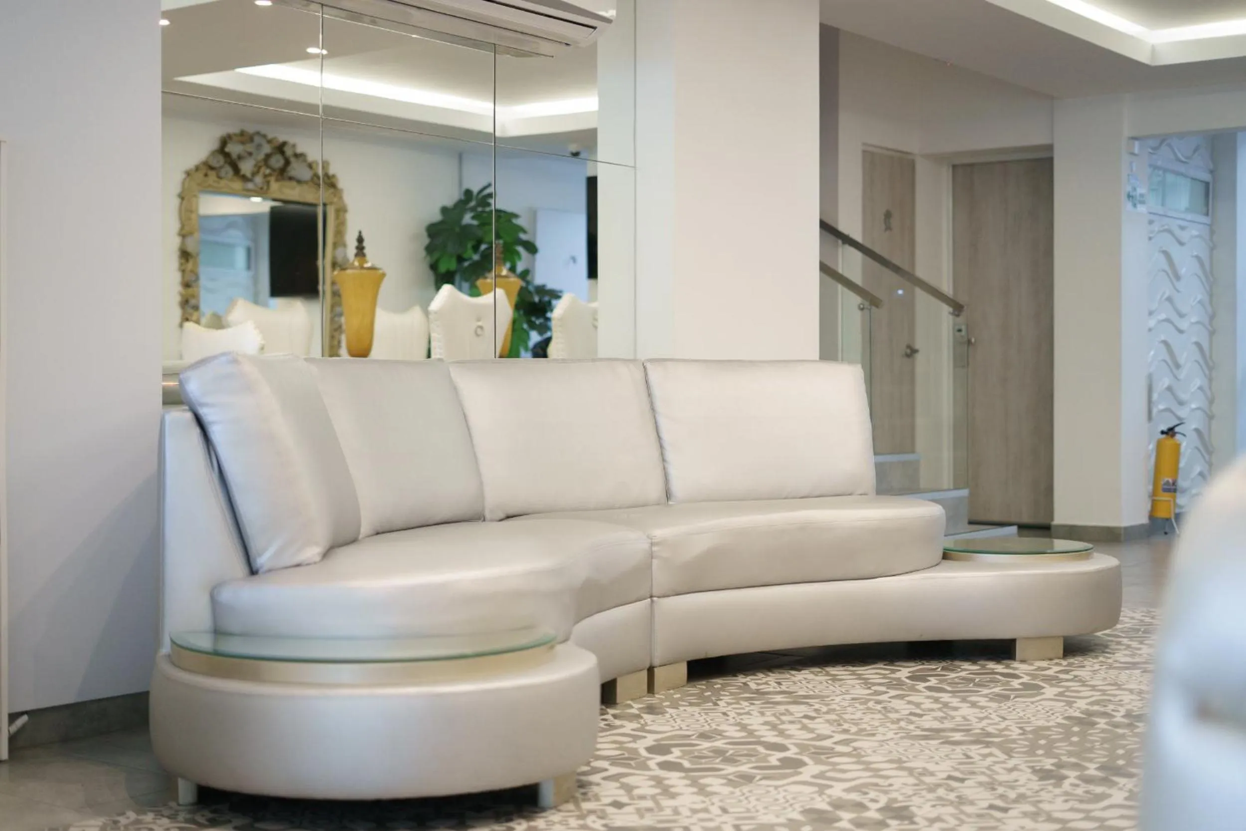 Living room in Recovery house by Zenya Host