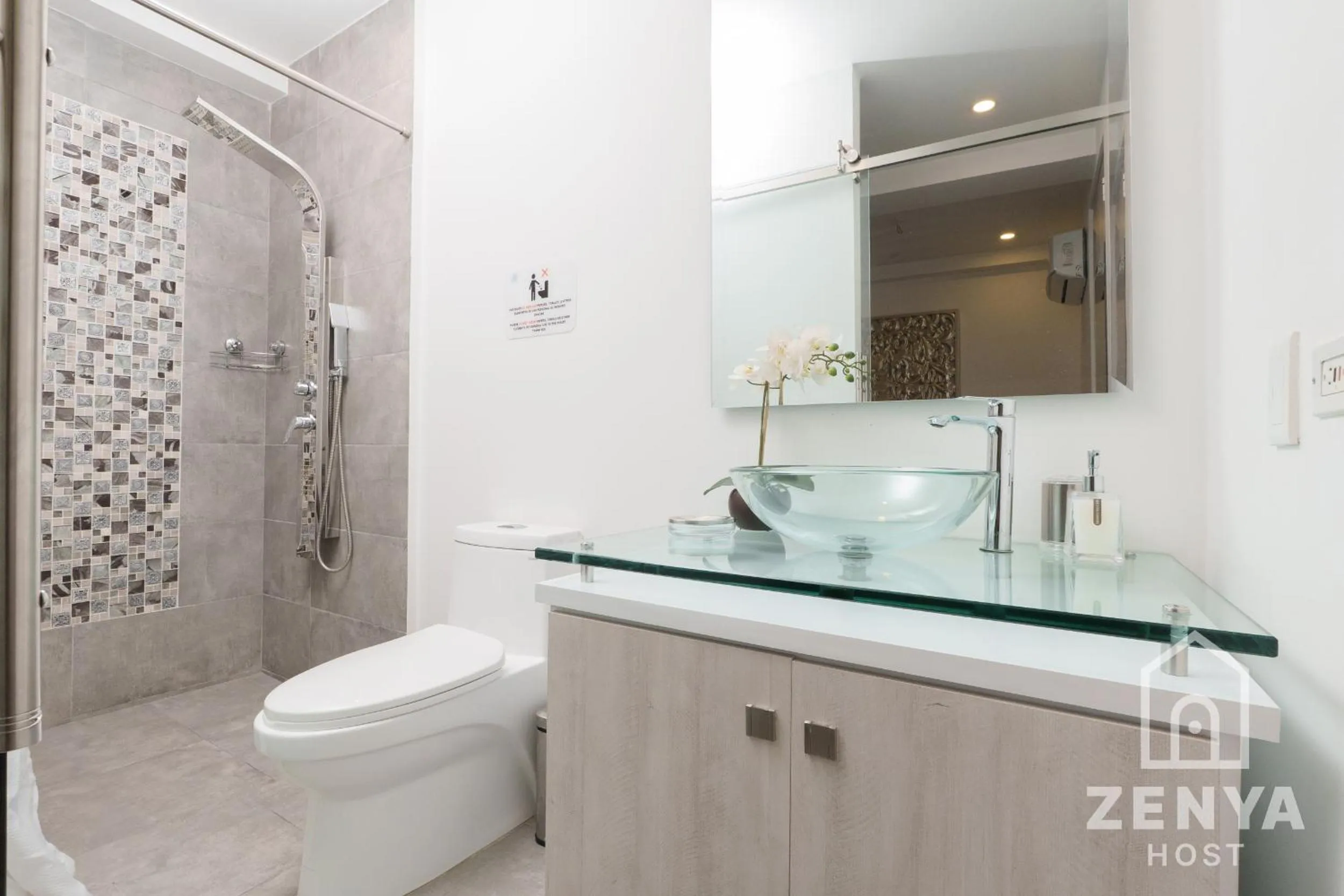 Toilet in Recovery house by Zenya Host