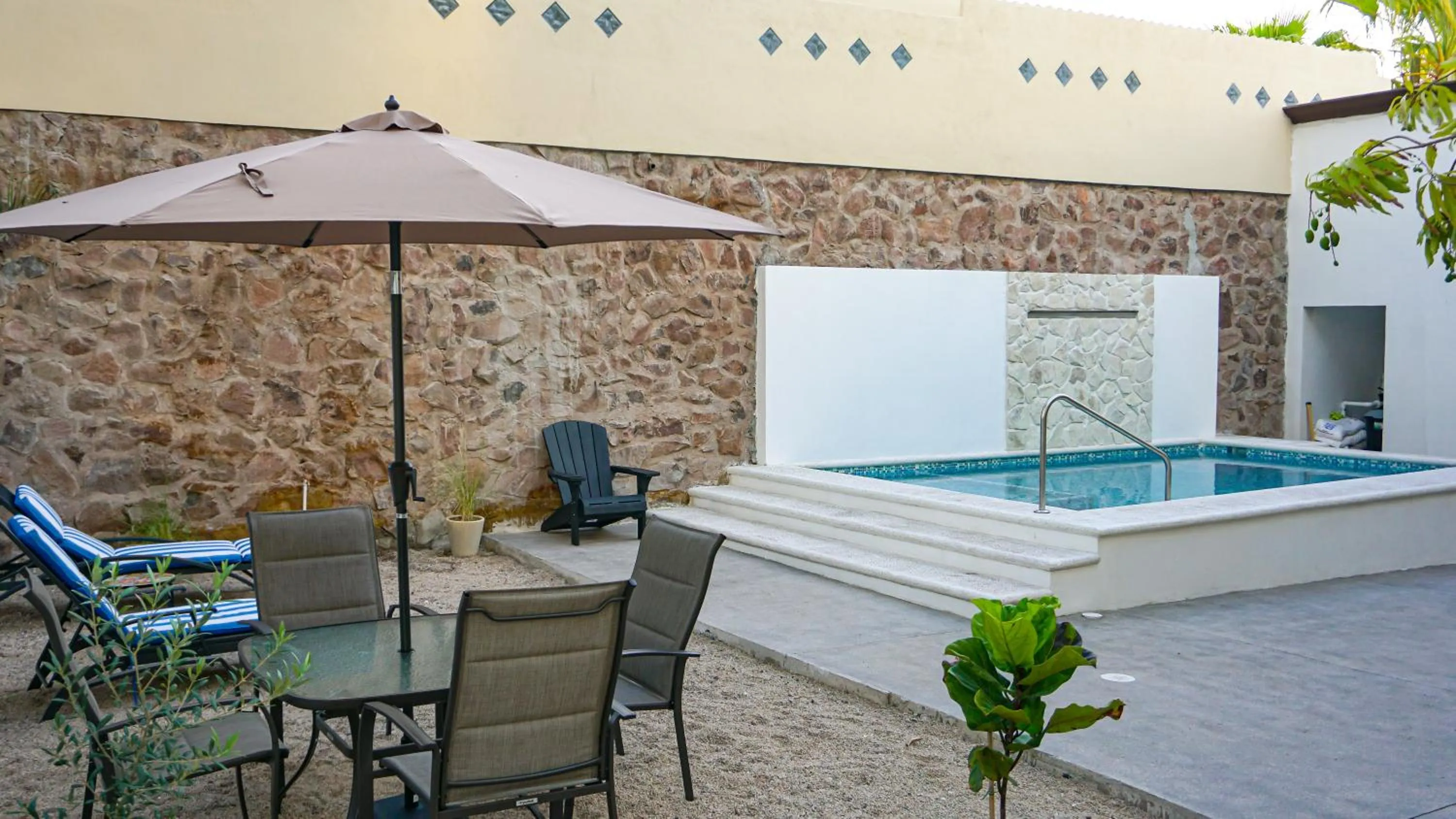 Swimming pool in Hotel Loreto Palmar