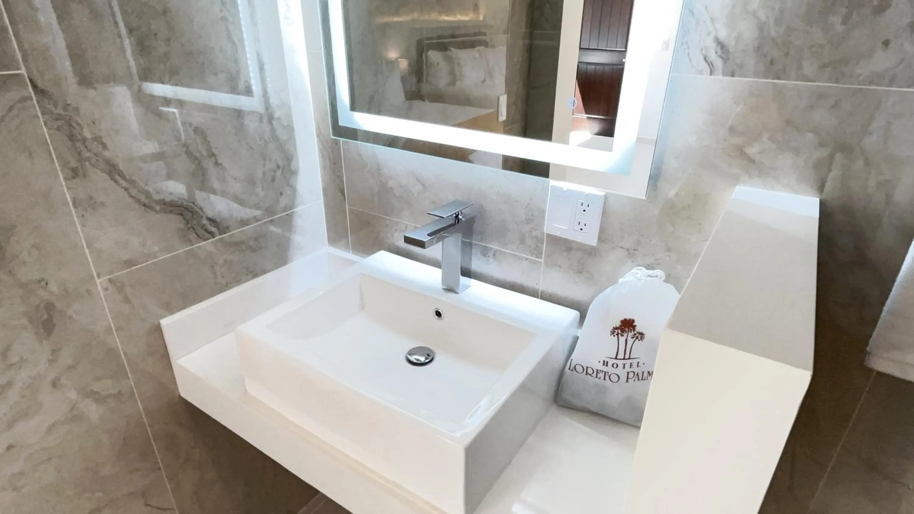 Bathroom in Hotel Loreto Palmar