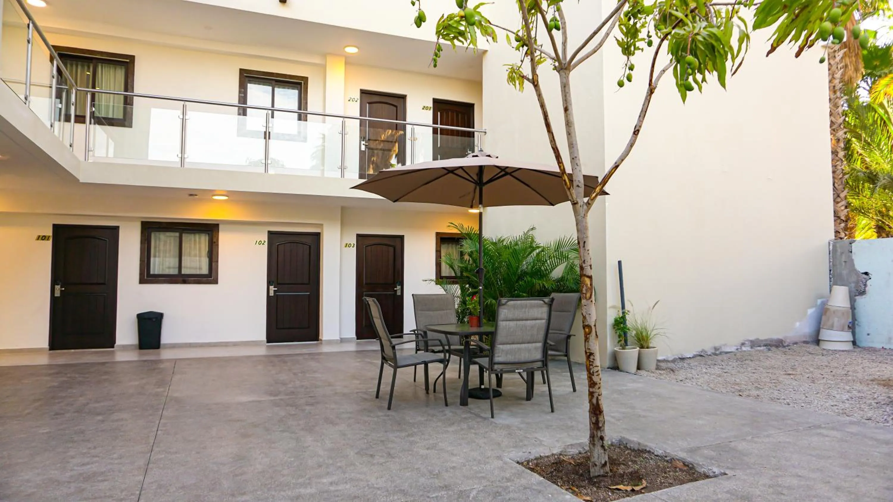 Patio in Hotel Loreto Palmar