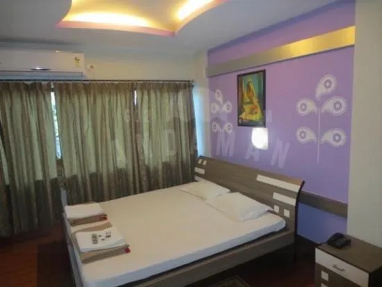 Photo of the whole room in Hotel Shreesh