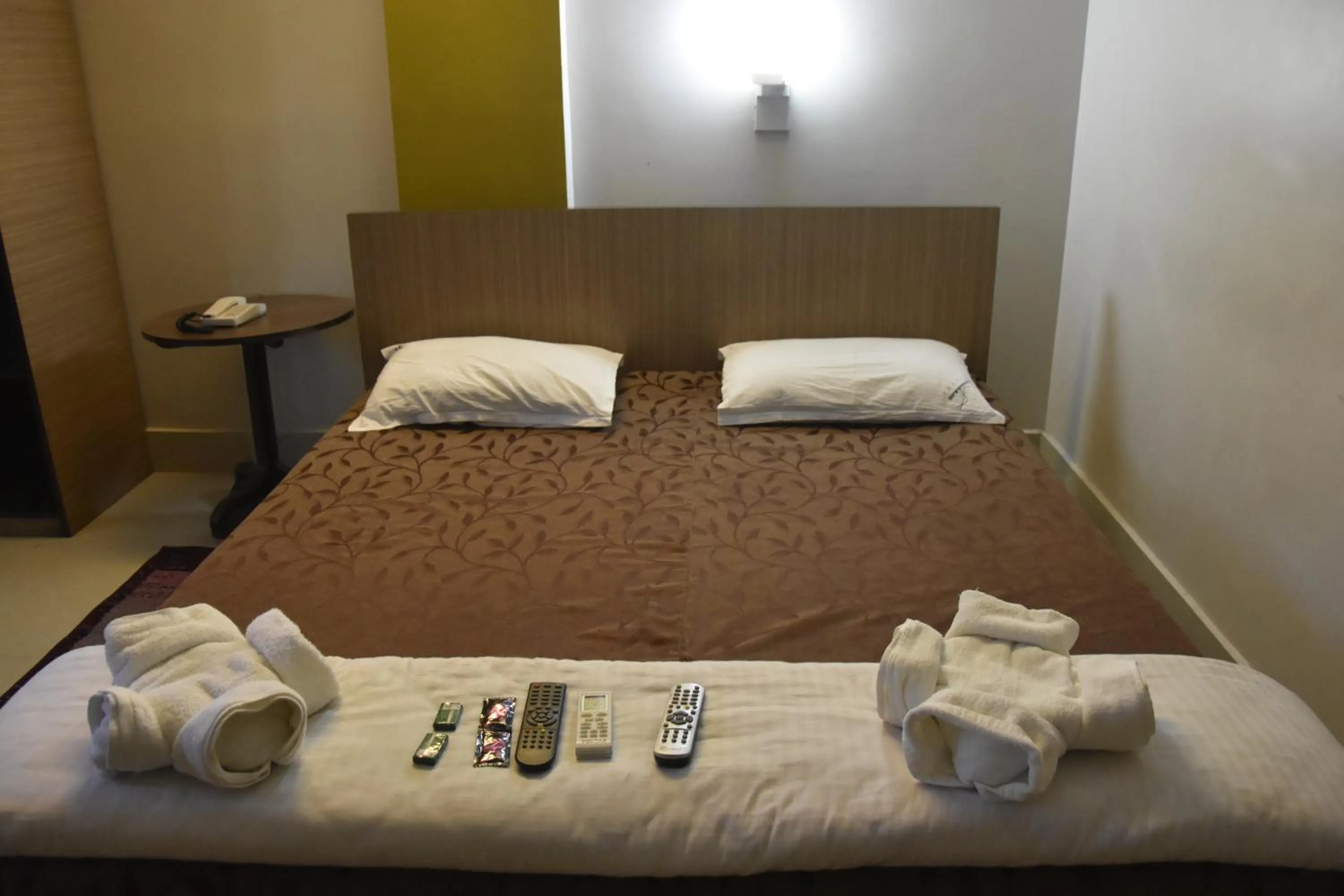 Photo of the whole room in Hotel Shreesh