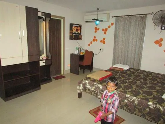 Photo of the whole room in Hotel Shreesh